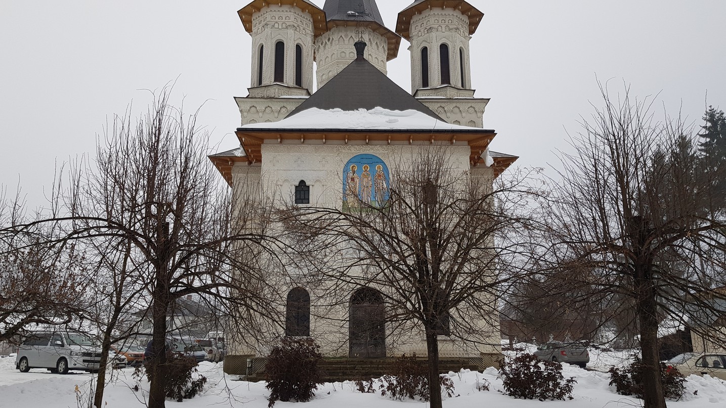 Hramul Parohiei Slătioara