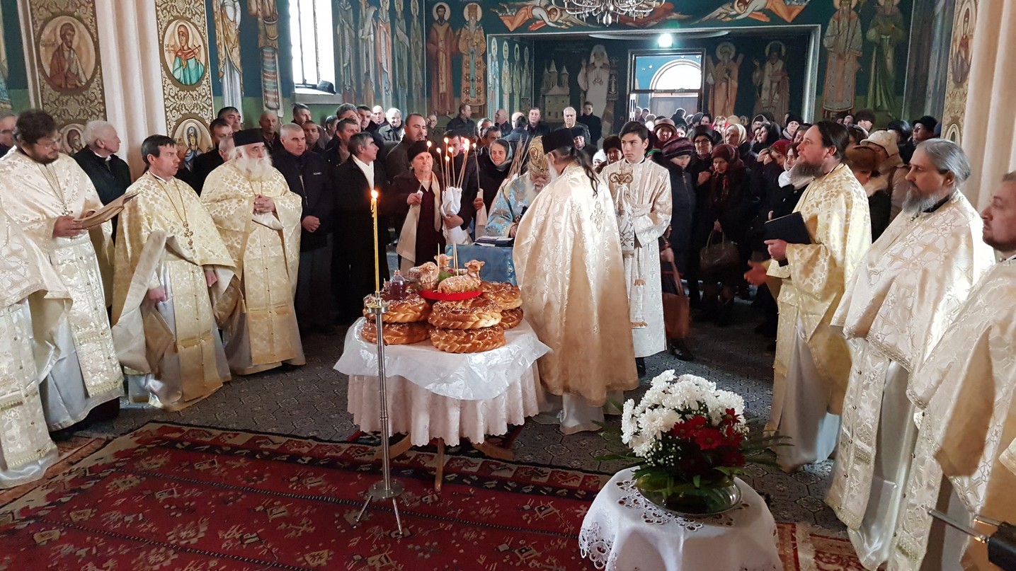 Hramul Parohiei Slătioara