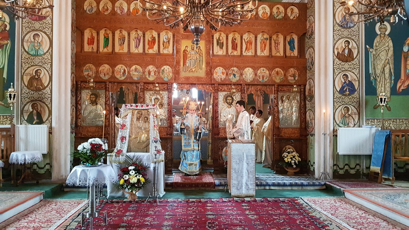 Hramul Parohiei Slătioara