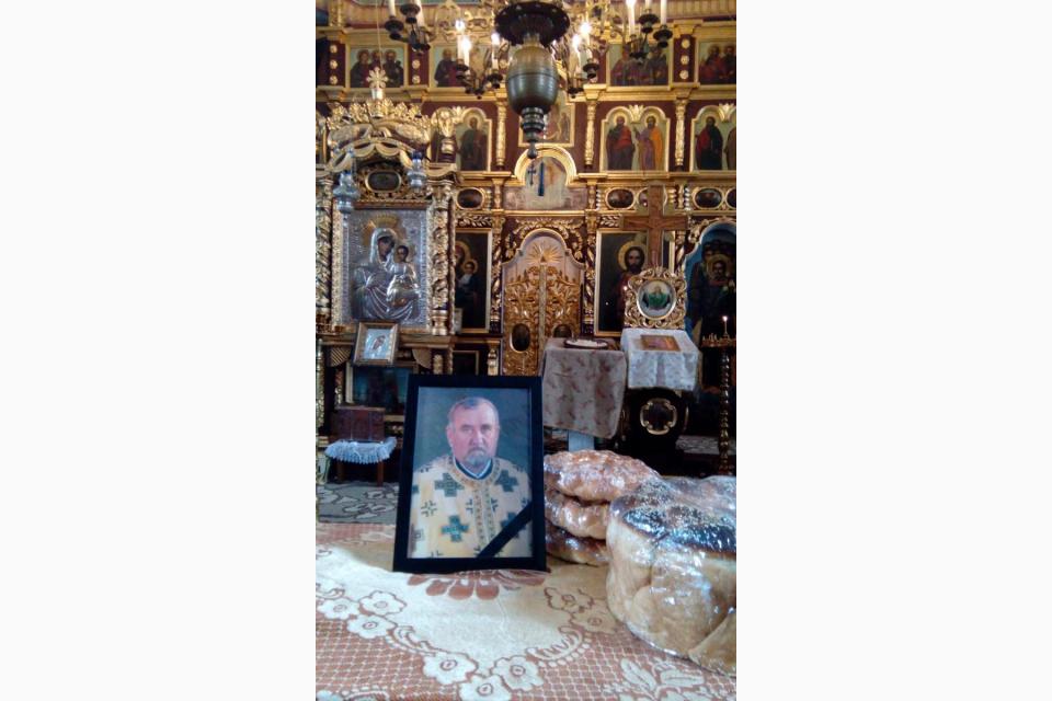 Veşnică pomenire părintelui Ioan Apetroaiei Veşnică pomenire părintelui Ioan Apetroaiei