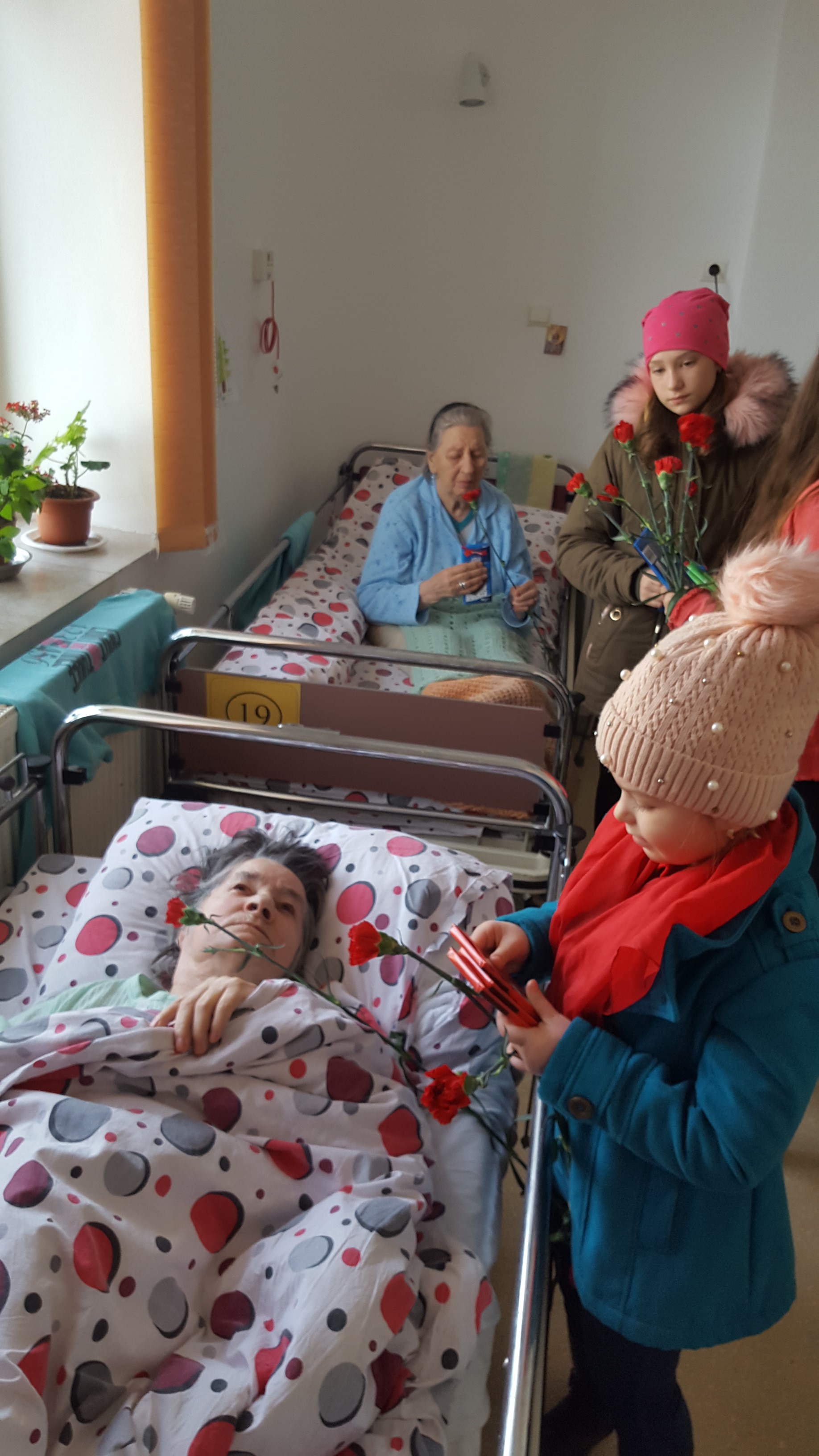 „Un mărțișor pentru fiecare”, în Parohia Cozmești și la Azilul de bătrâni de la Răducăneni