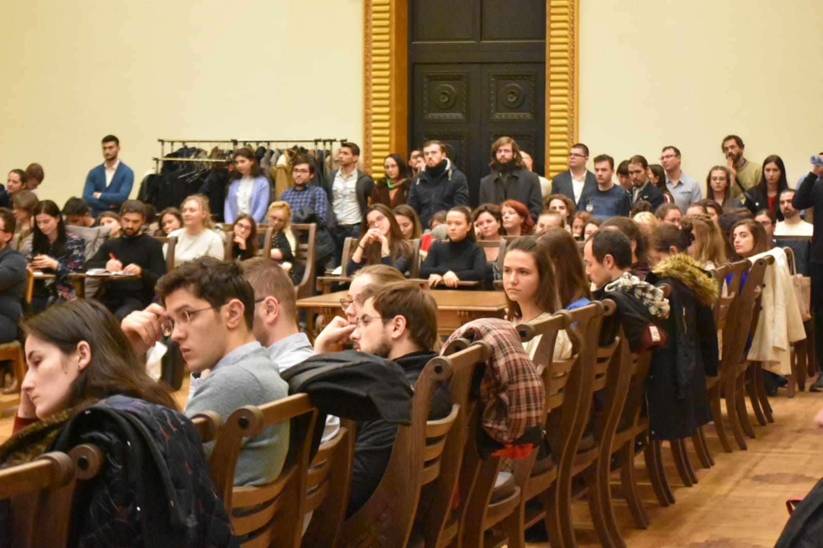 Conferinţă ASCOR despre univers şi contemplarea lui