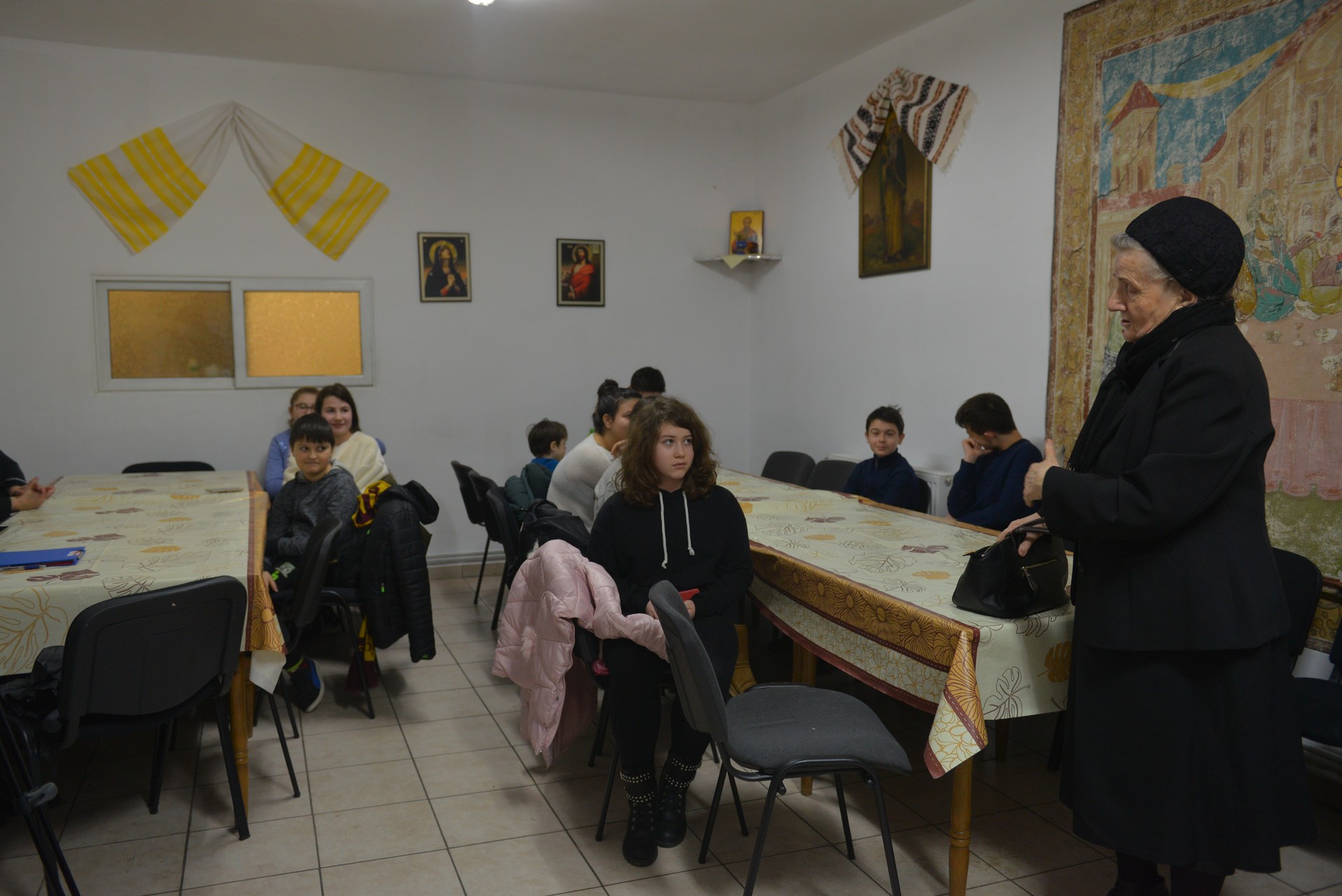 „La cuptorul Tincăi”: Curs de gătit pentru copii inspirat din poveștile lui Creangă