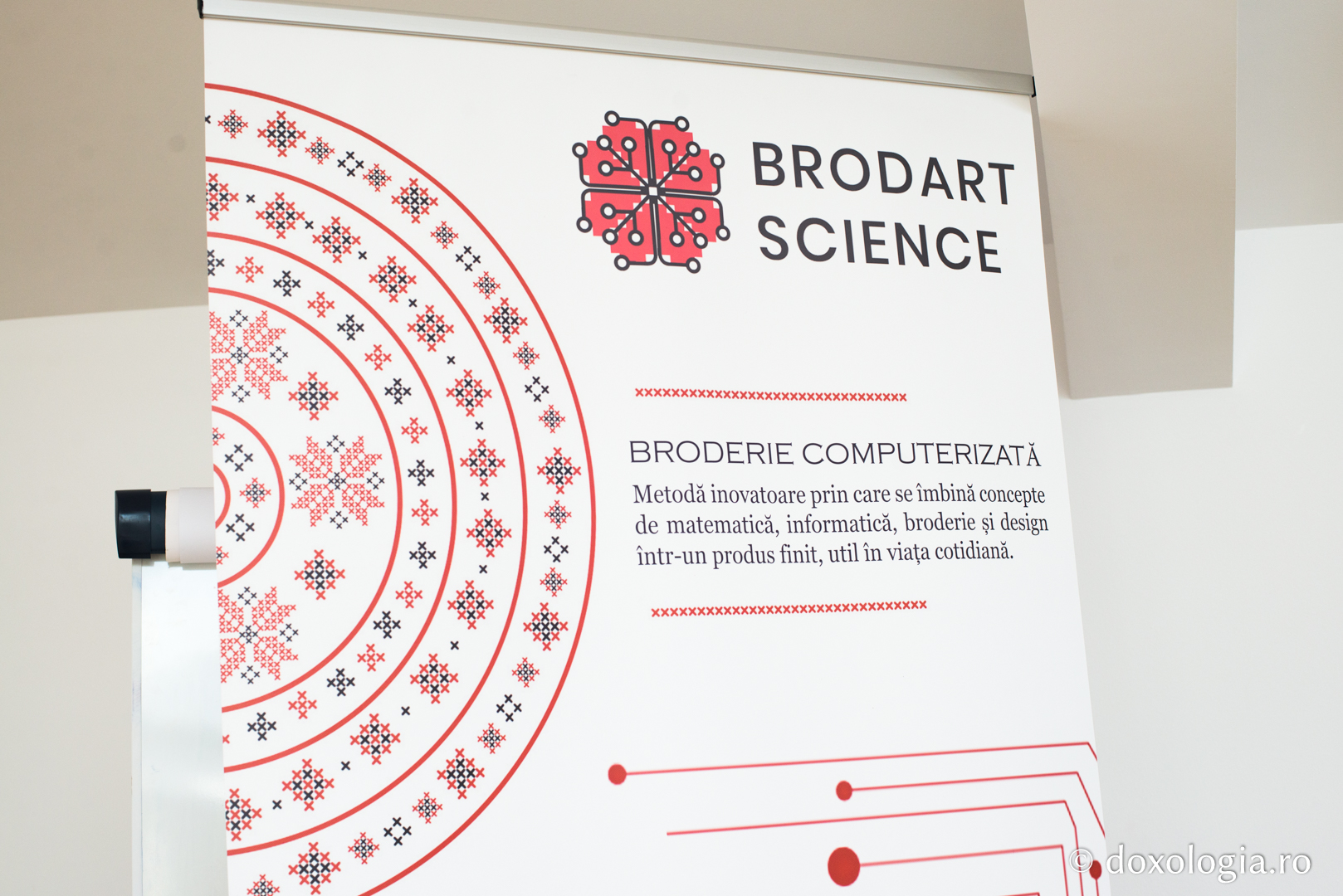 Foto: Bogdan Bulgariu Broderie computerizată – un proiect inedit pentru elevii de gimnaziu și de liceu