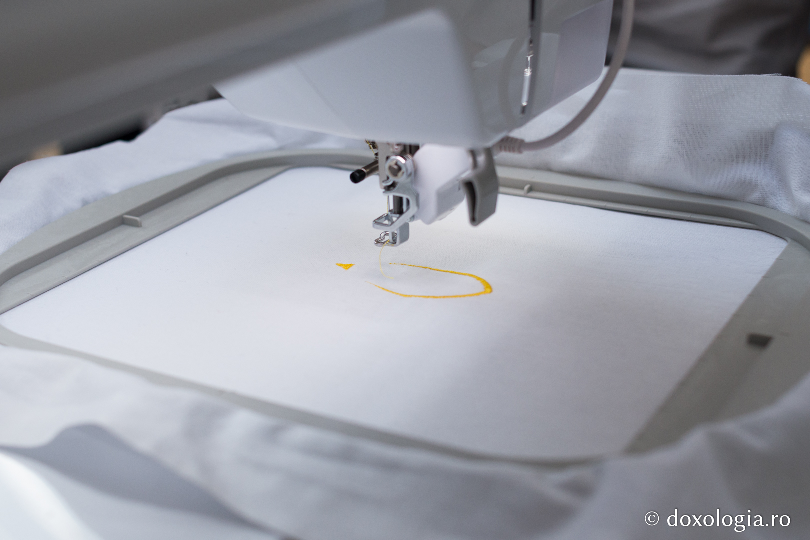 Foto: Bogdan Bulgariu Broderie computerizată – un proiect inedit pentru elevii de gimnaziu și de liceu