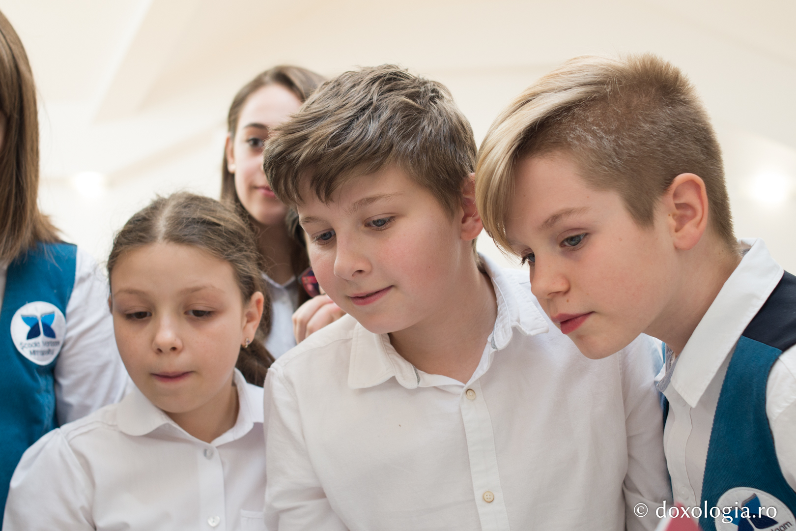 Foto: Bogdan Bulgariu Broderie computerizată – un proiect inedit pentru elevii de gimnaziu și de liceu