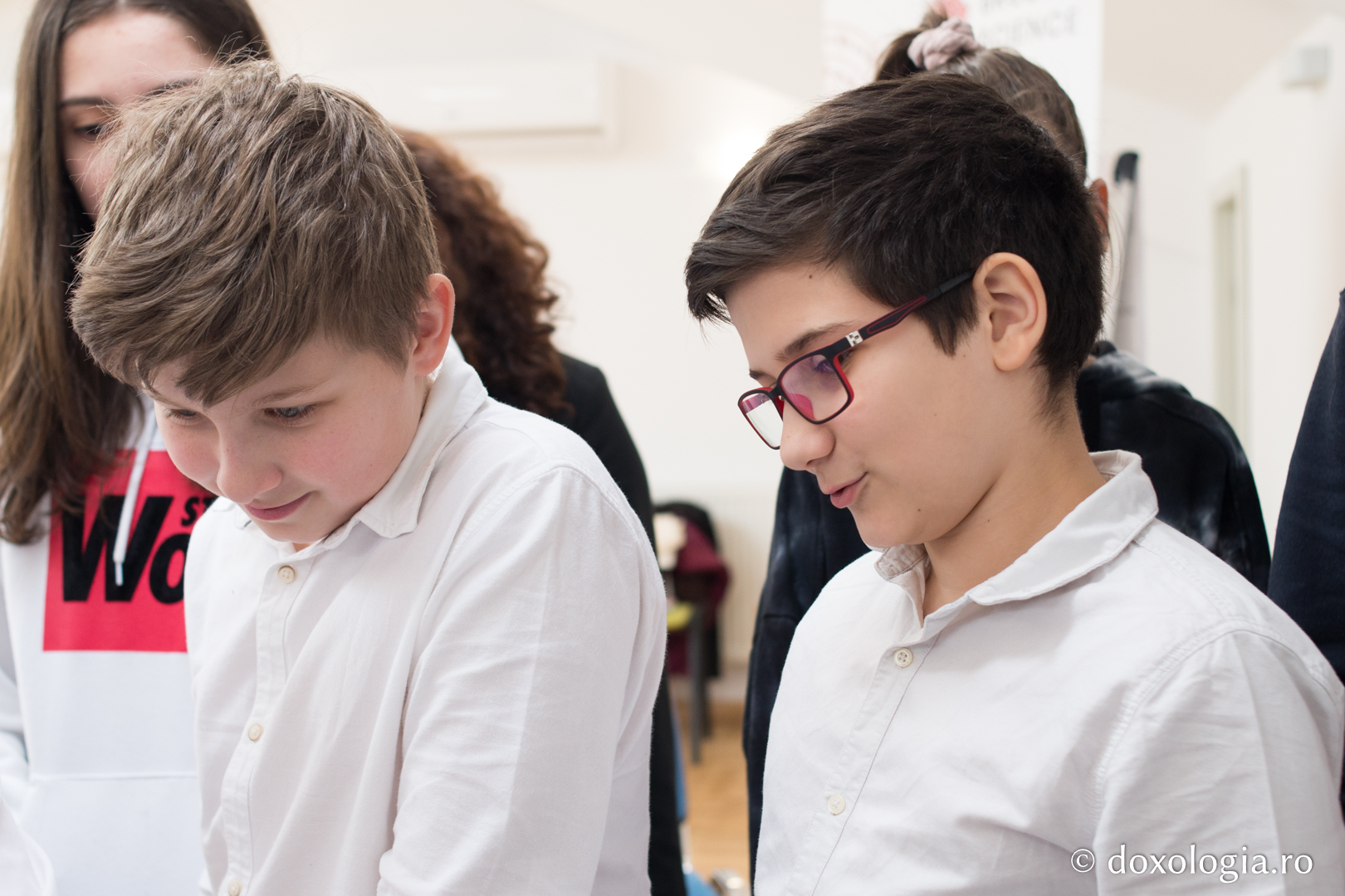 Foto: Bogdan Bulgariu Broderie computerizată – un proiect inedit pentru elevii de gimnaziu și de liceu