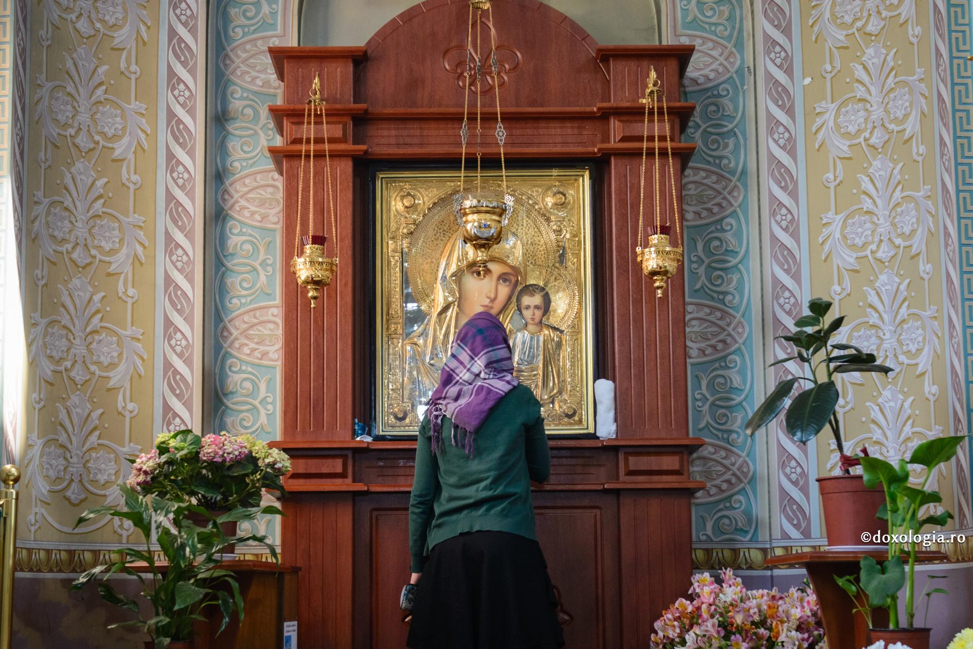 Foto: Oana Nechifor Să te socotești mai rea decât ceilalți