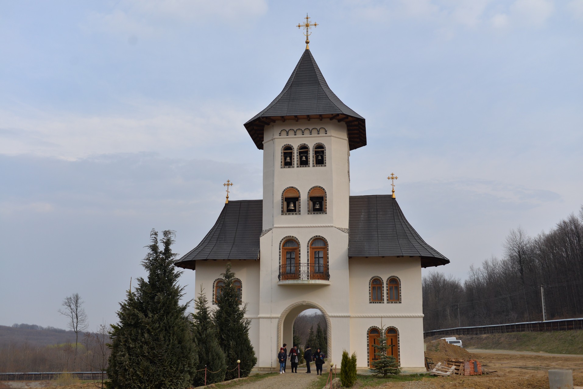 Hram la Sihăstria Voronei:„Pentru a ne cuprinde bucuria Duhului Sfânt, ne este necesară smerenia Maicii Domnului”