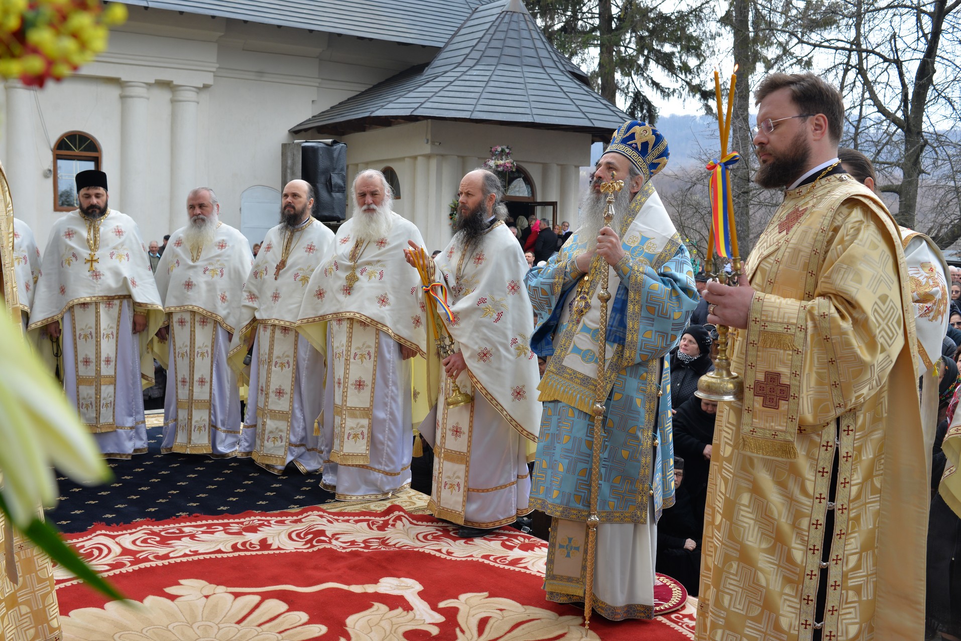 Hram la Sihăstria Voronei:„Pentru a ne cuprinde bucuria Duhului Sfânt, ne este necesară smerenia Maicii Domnului”