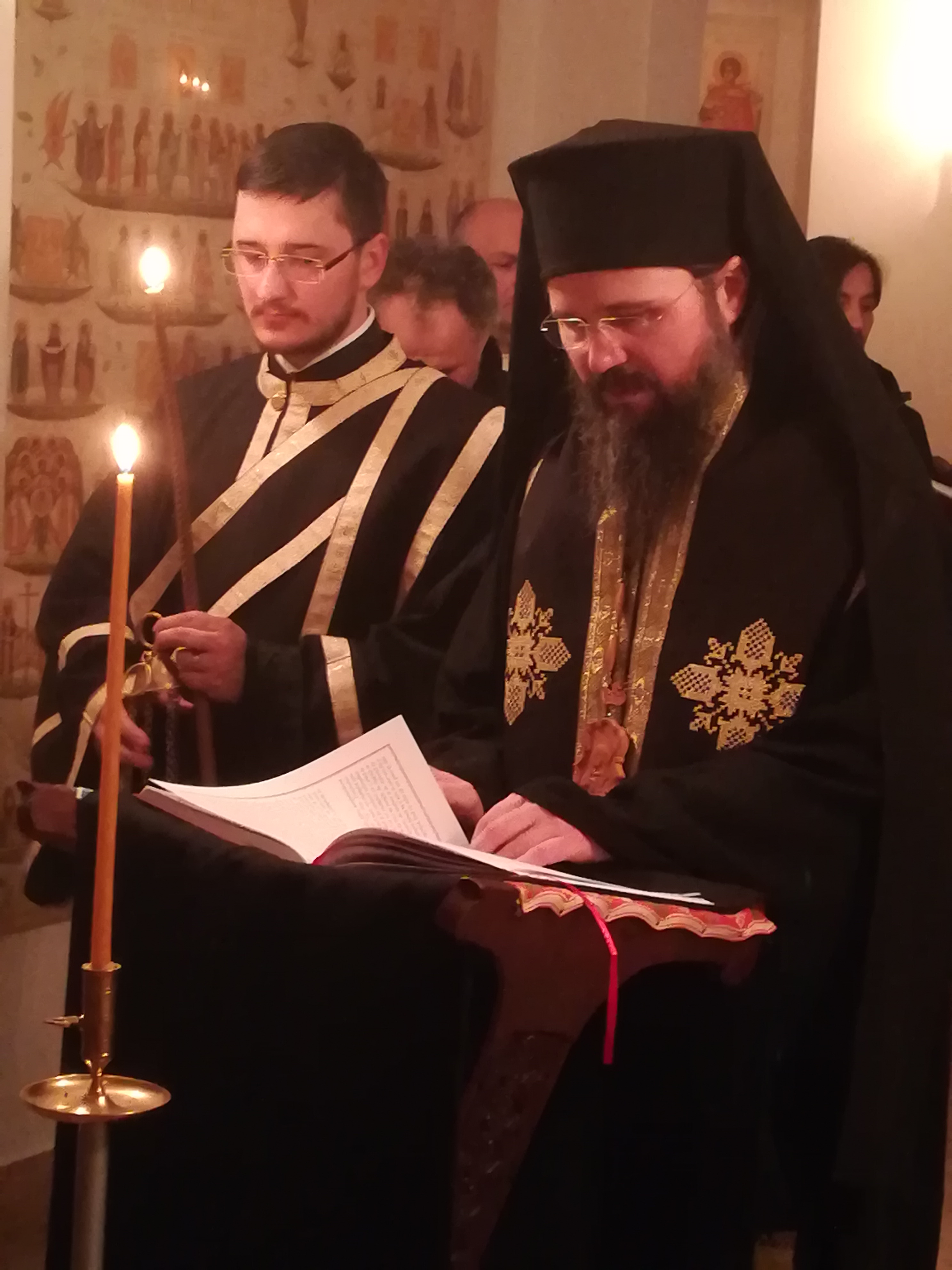 PS Episcop Macarie „Să lucrăm la dragostea dintre noi, fiindcă este singura cale prin care Dumnezeu ne vorbește și ne răspunde”