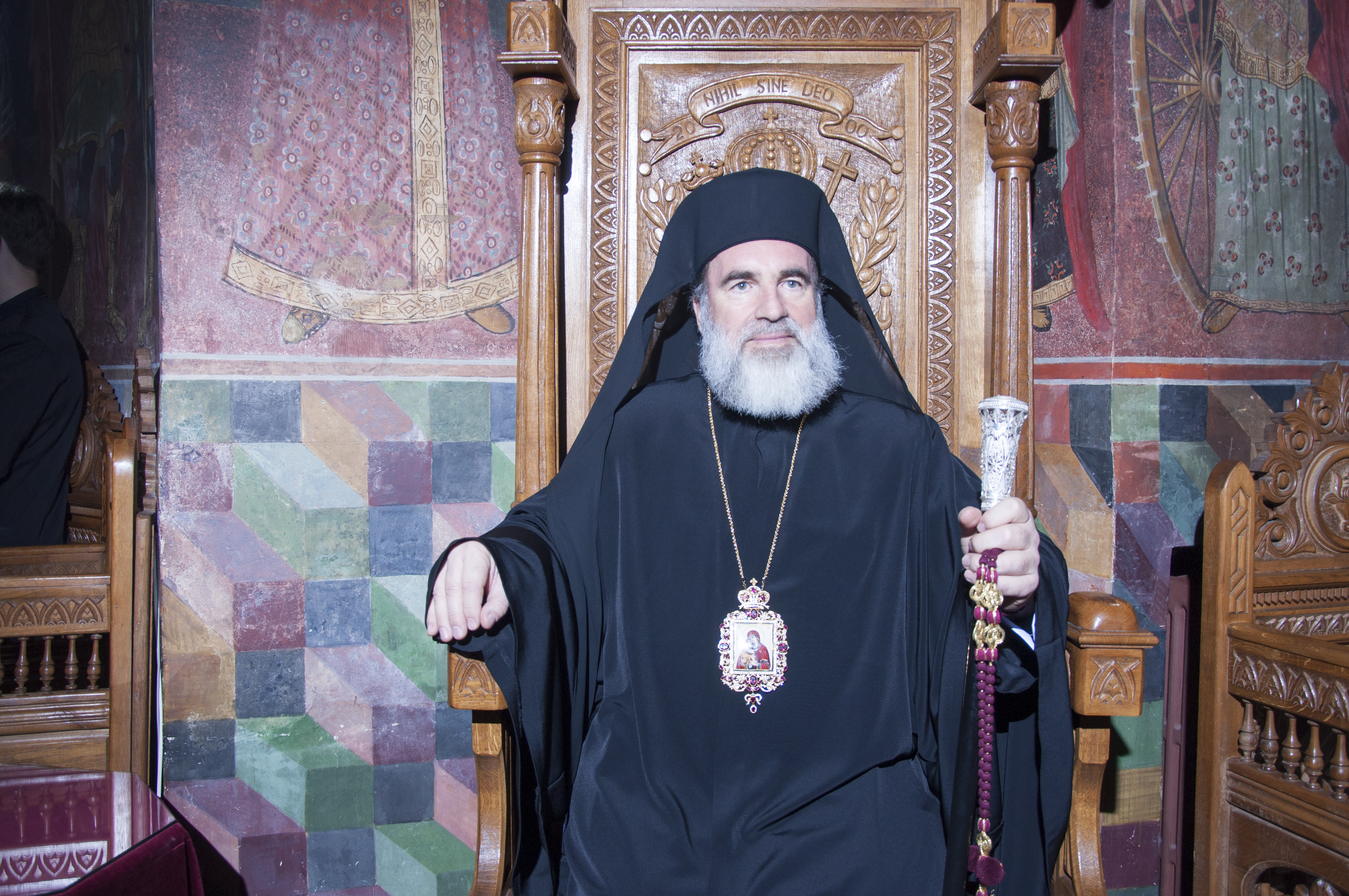 Un astfel de arhiereu se cuvenea să aveţi!