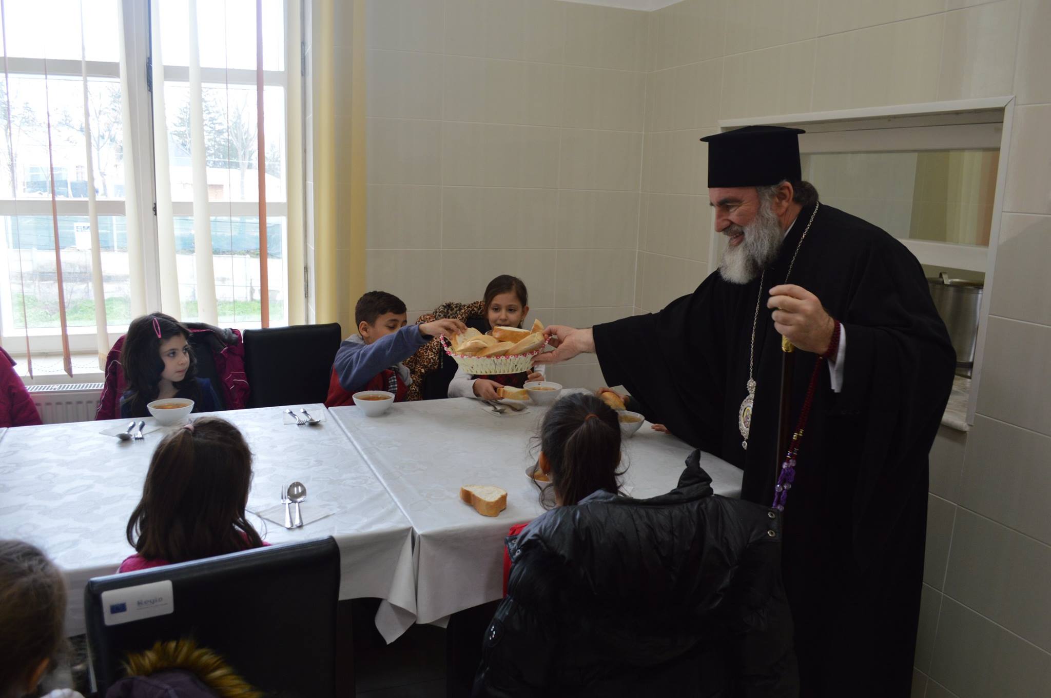 Un astfel de arhiereu se cuvenea să aveţi!