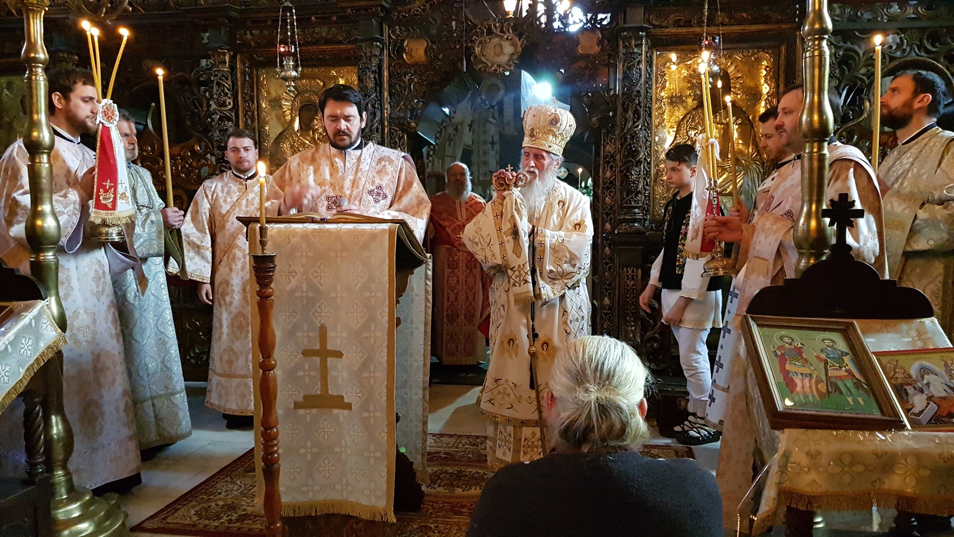 „Mândria depărtează pe om de Dumnezeu şi pe om de celălalt om”