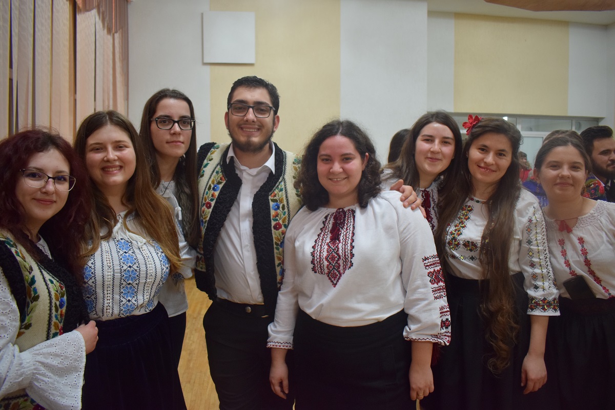 Evenimentul „O seară românească”, organizat şi în Republica Moldova