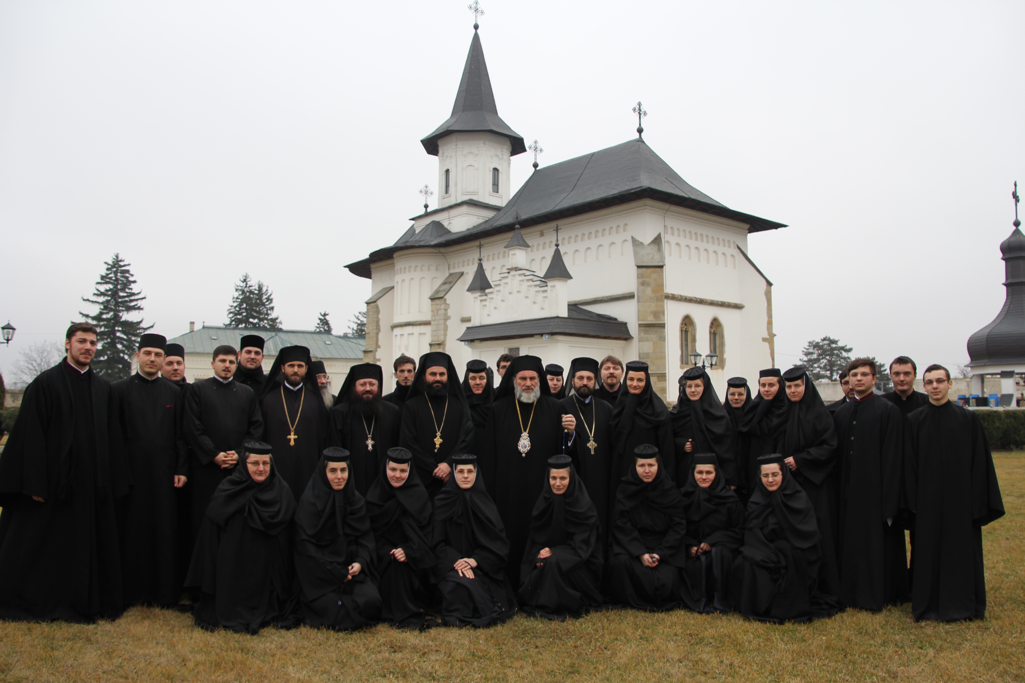 Un astfel de arhiereu se cuvenea să aveţi!