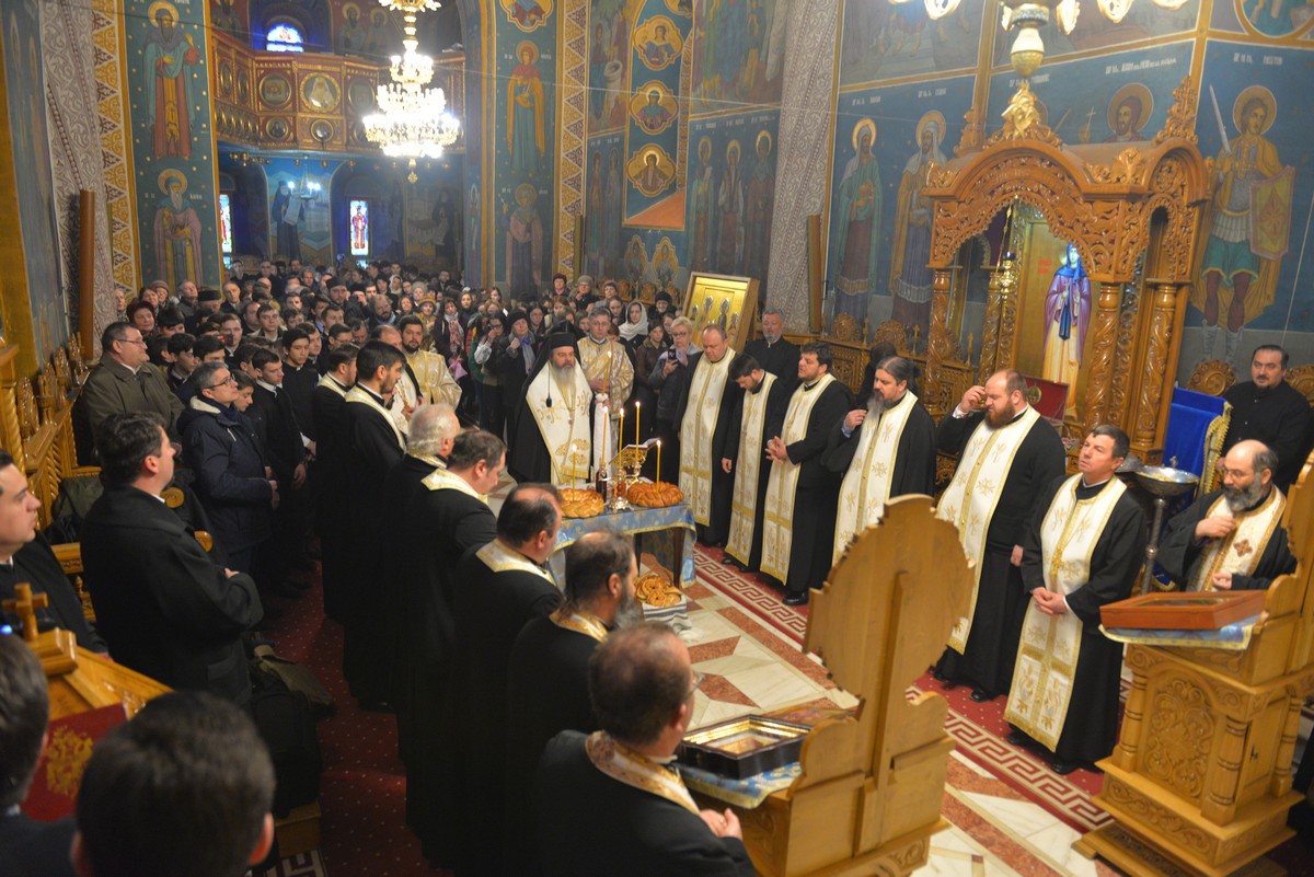Simpozion dedicat Episcopului Grigore Leu, la Huşi