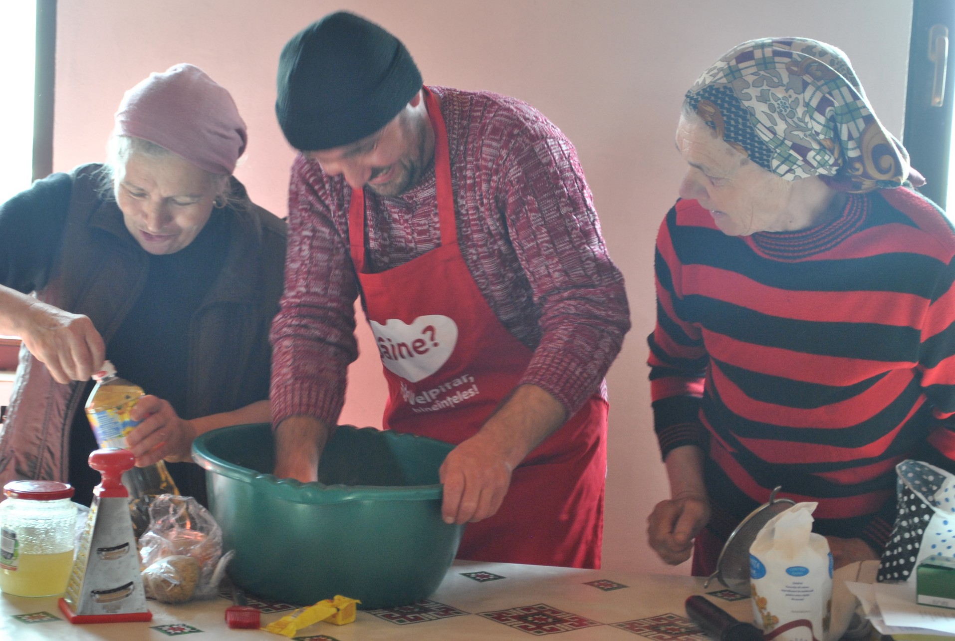 „Hristos: sufletul satului meu” în parohiile Buhăieni şi Drăgăneşti