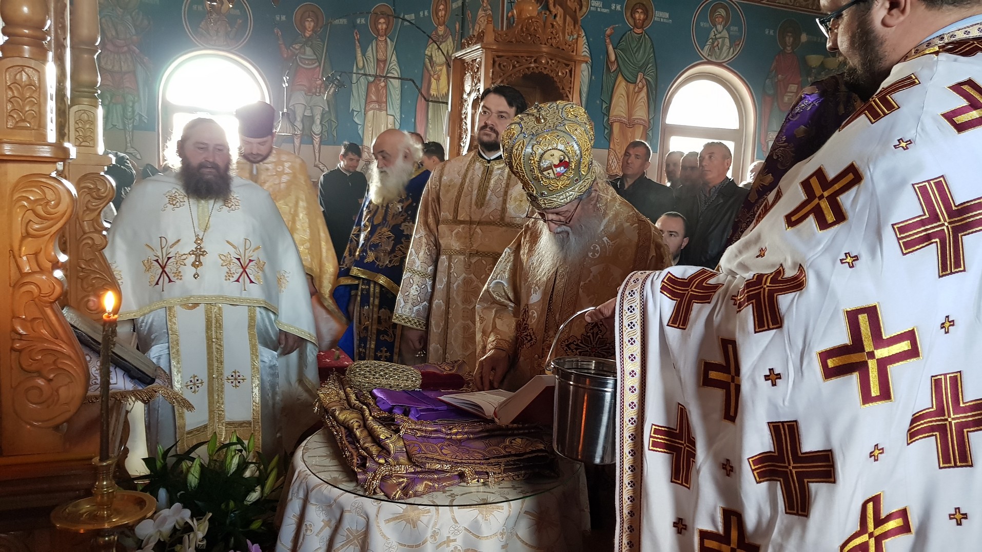 Slujire arhierească la Mănăstirea „Acoperământul Maicii Domnului” - Groşi