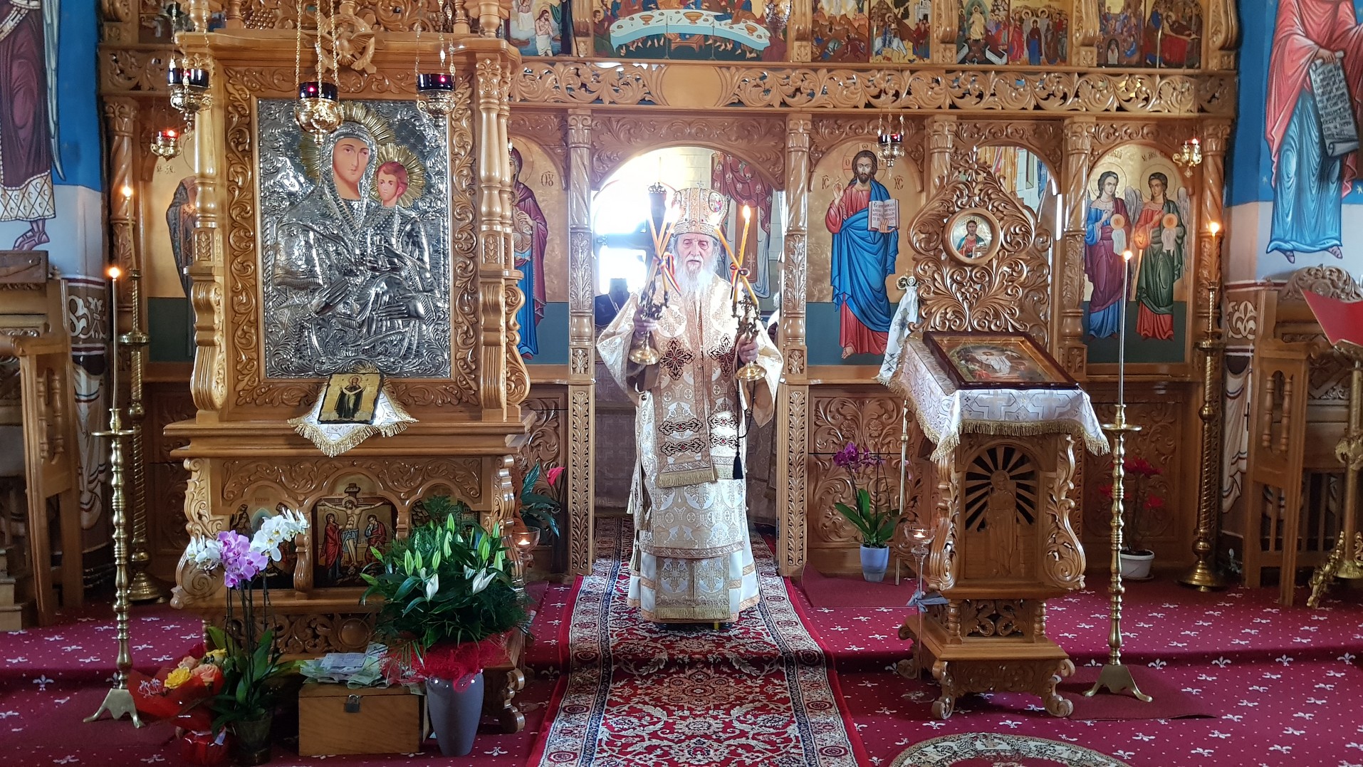 Slujire arhierească la Mănăstirea „Acoperământul Maicii Domnului” - Groşi