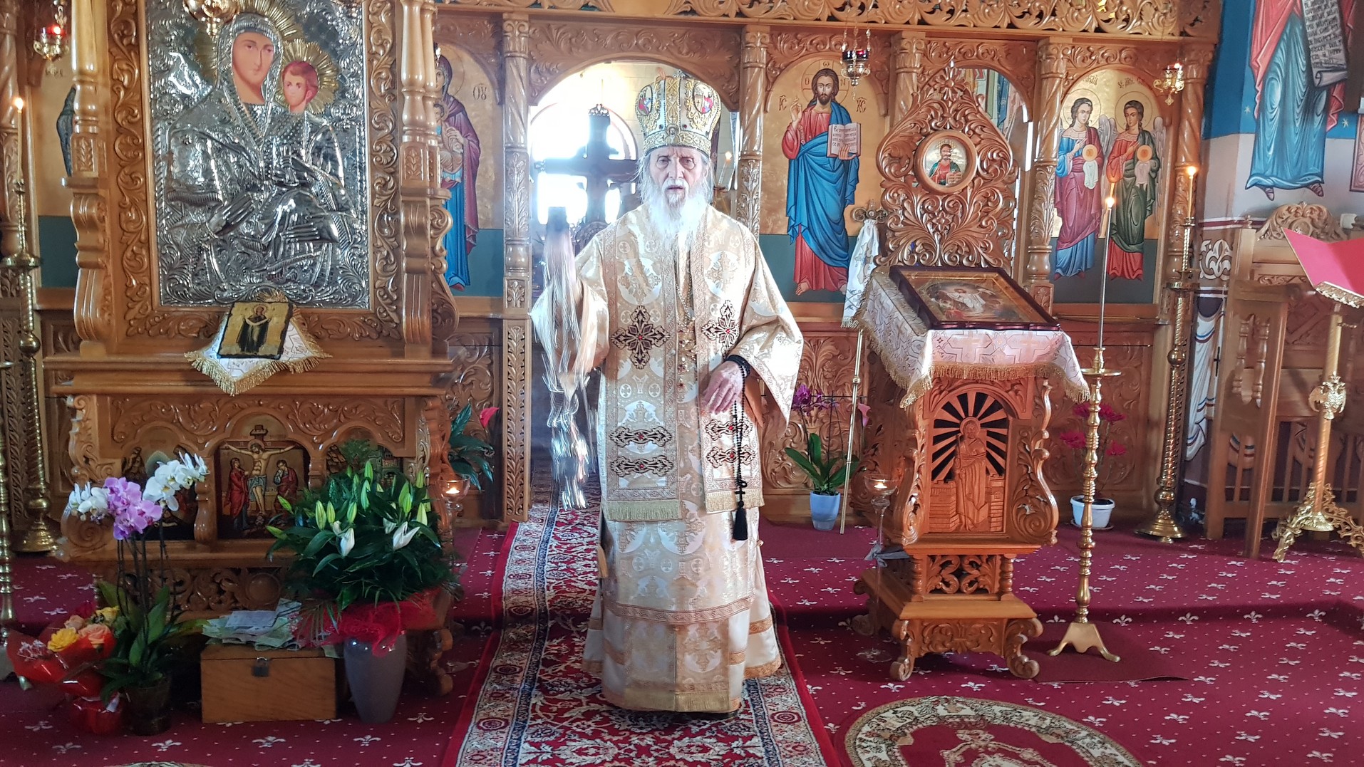 Slujire arhierească la Mănăstirea „Acoperământul Maicii Domnului” - Groşi