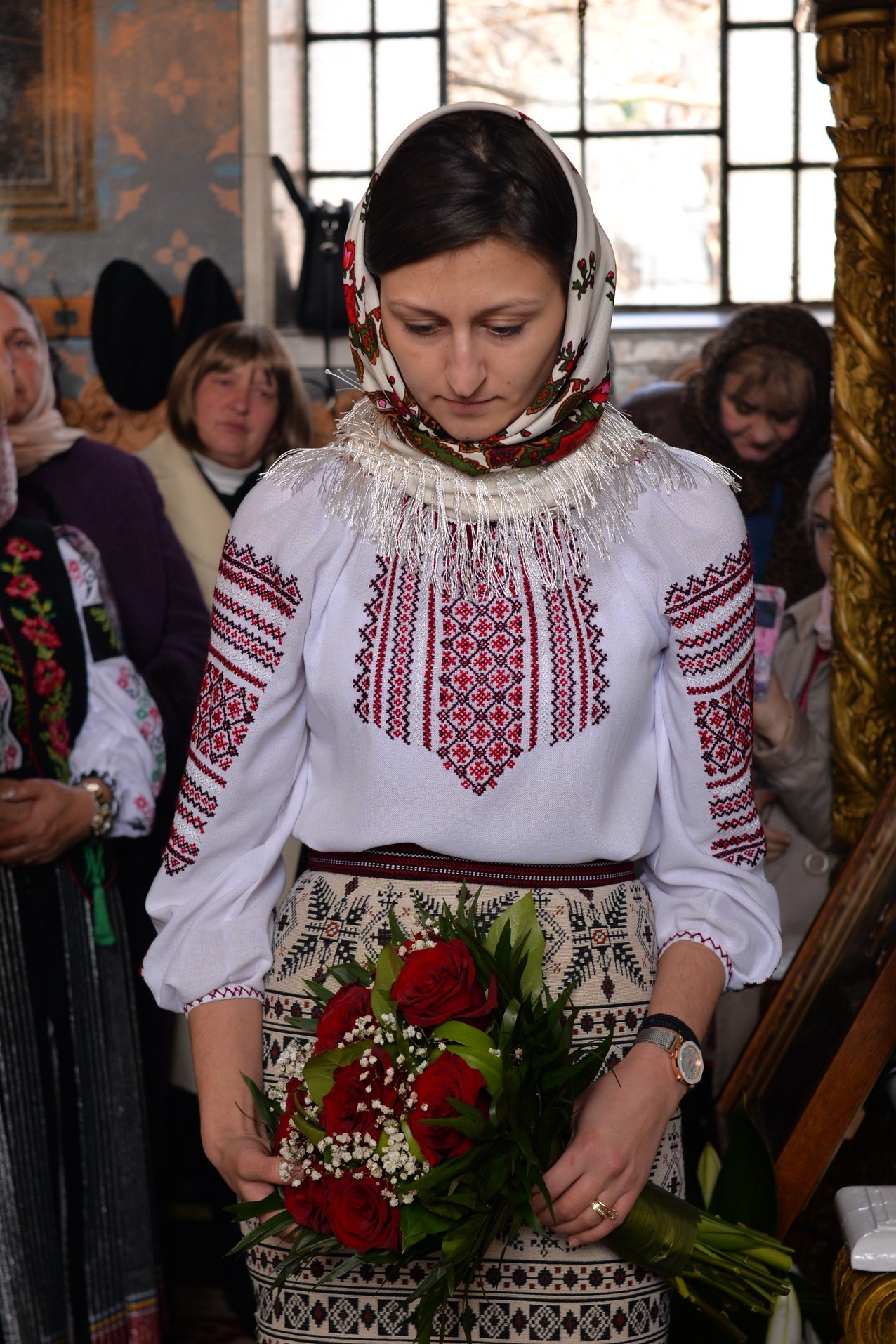 Vizite arhierești în Protopopiatul Hârlău. Al șaptelea copil al preotului Ionuț Găină a primit Taina Botezului