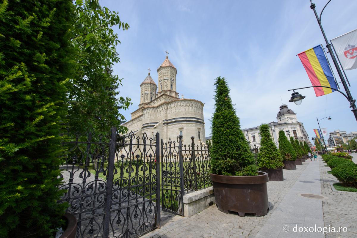 Foto: Oana Nechifor 380 de ani de la sfințirea bisericii Mănăstirii „Sfinții Trei Ierarhi” din Iași (6 mai 1639 - 2019)