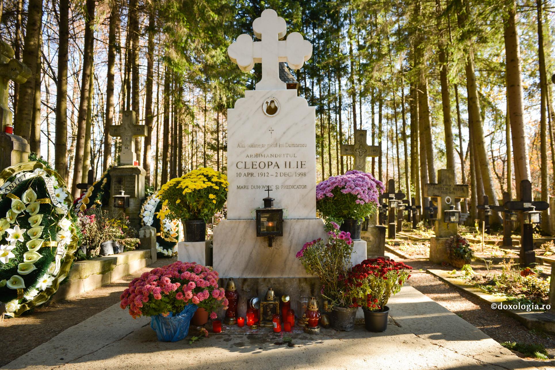 Mormântul părintelui Cleopa de la Mănăstirea Sihăstria / Foto: Oana Nechifor 108 ani de la nașterea Părintelui Cleopa Ilie