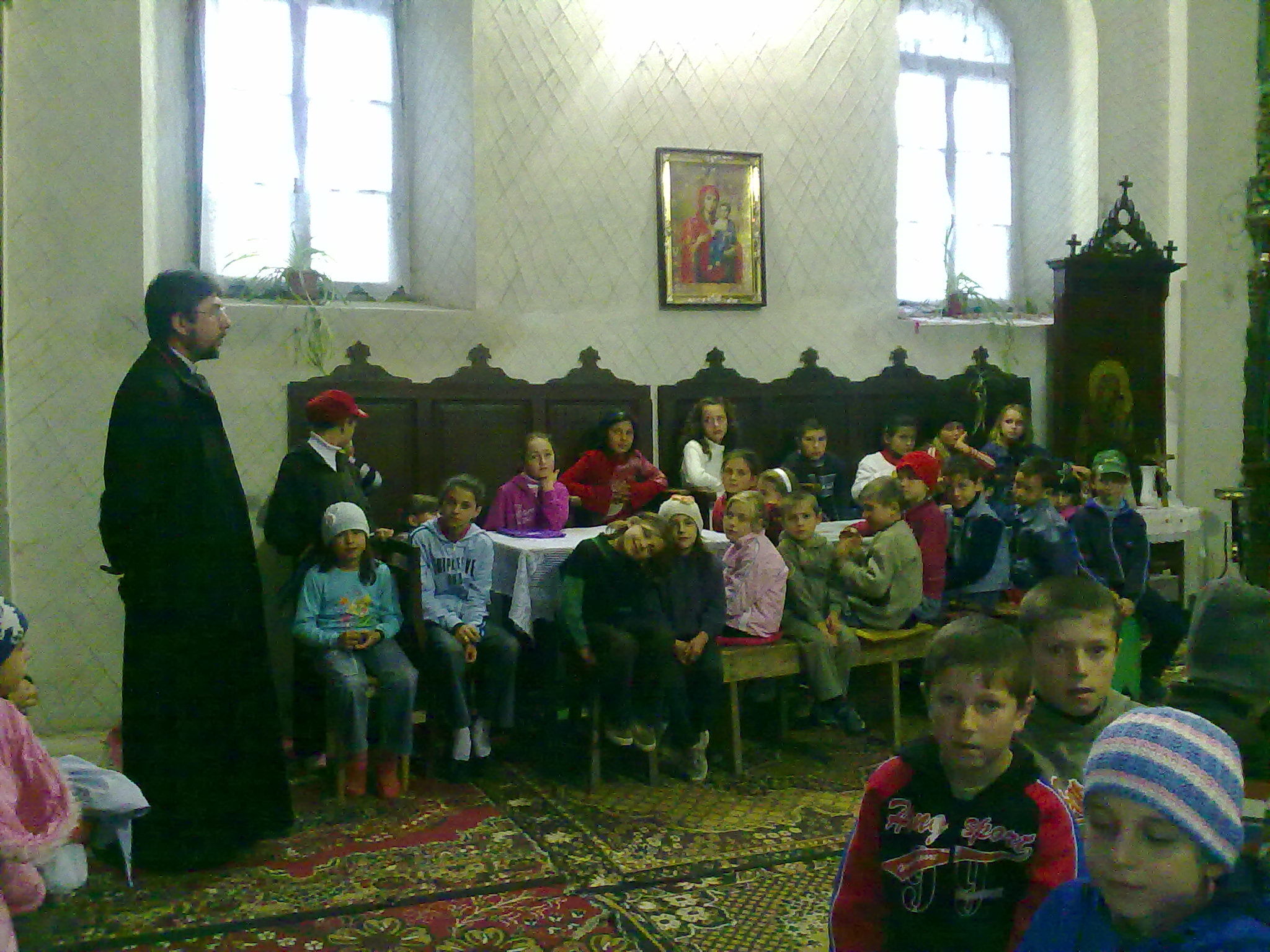 „Hristos - prezenţă vie în inima satului meu”, la Biserica „Sfântul Dumitru” din Şcheia