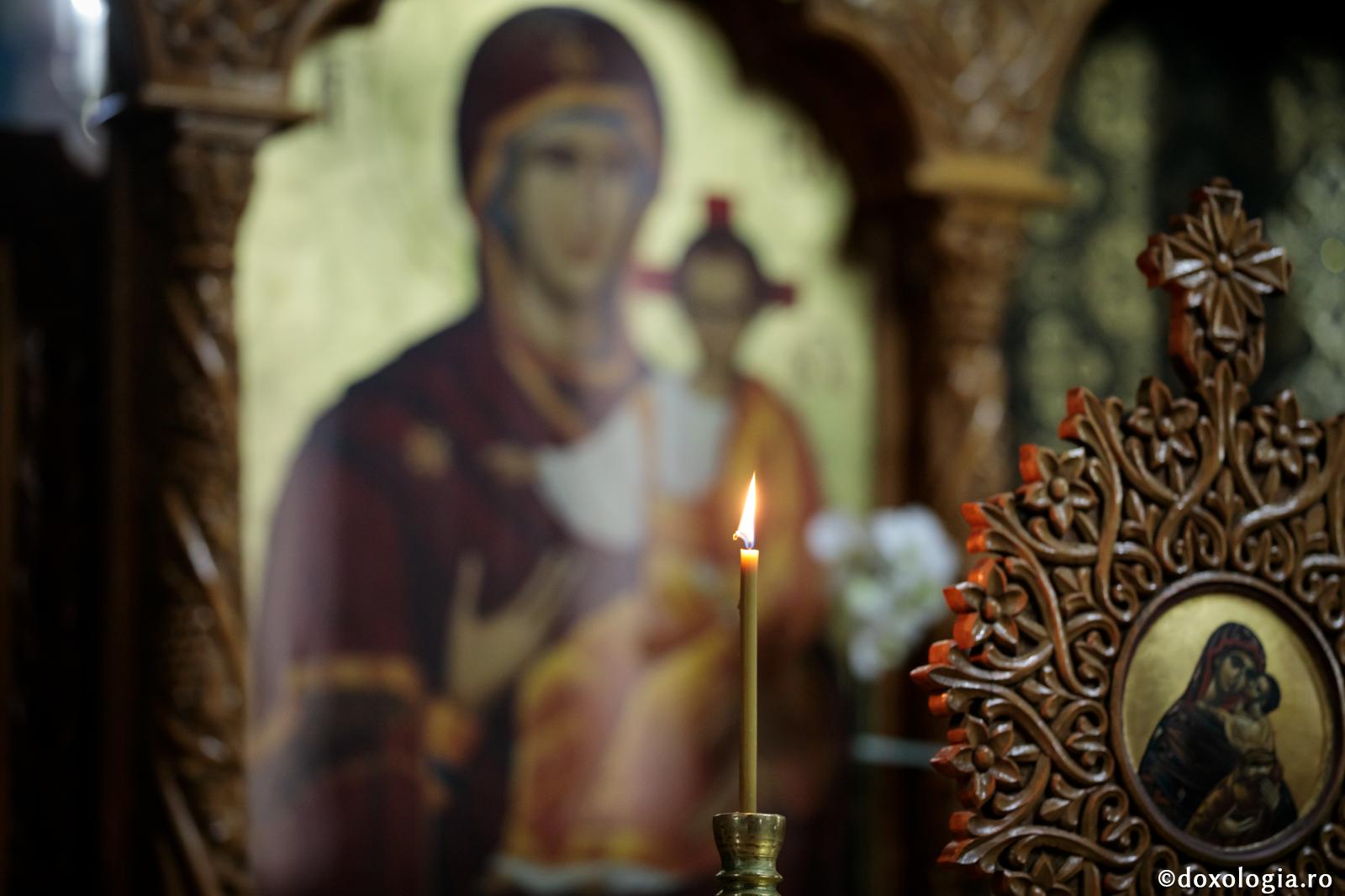 Deniile din Sfânta și Marea Luni/ Foto: Oana Nechifor Gândurile unui smochin neroditor – pelerini pe drumul spre Înviere