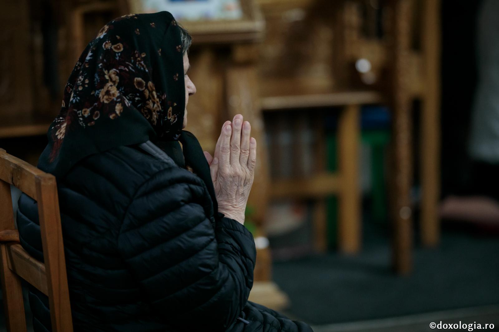 Deniile din Sfânta și Marea Luni/ Foto: Oana Nechifor Gândurile unui smochin neroditor – pelerini pe drumul spre Înviere