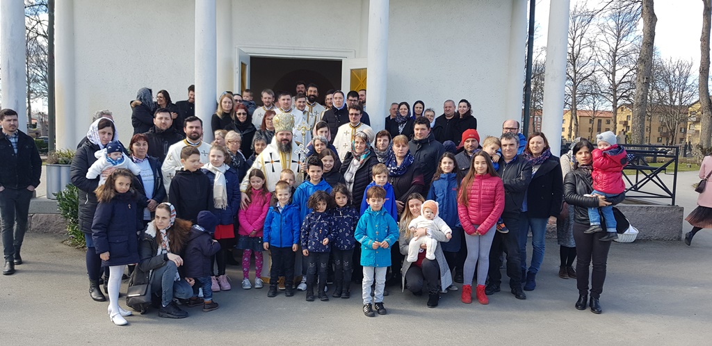 PS Episcop Macarie: „Dacă rămânem până la sfârşit pe drumul dureros al Golgotei, urcându-ne pe Cruce, vom învia împreună cu Hristos”