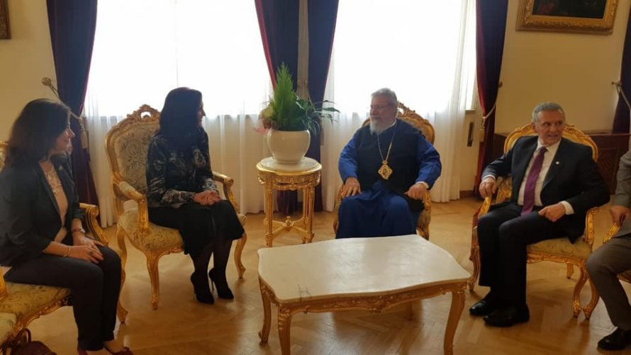 Ministrul pentru românii de pretutindeni s-a întâlnit cu Arhiepiscopul Ciprului