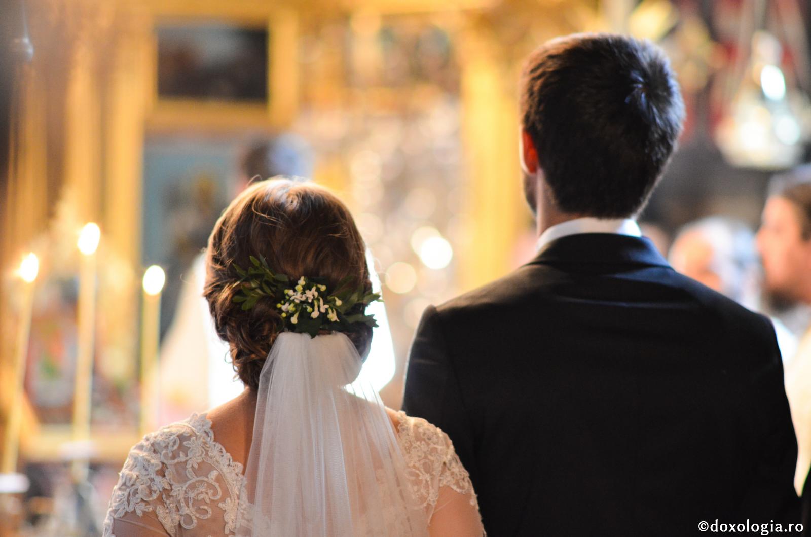 (Video) Care sunt limitele în care duhovnicul poate să intervină în viața unei familii?