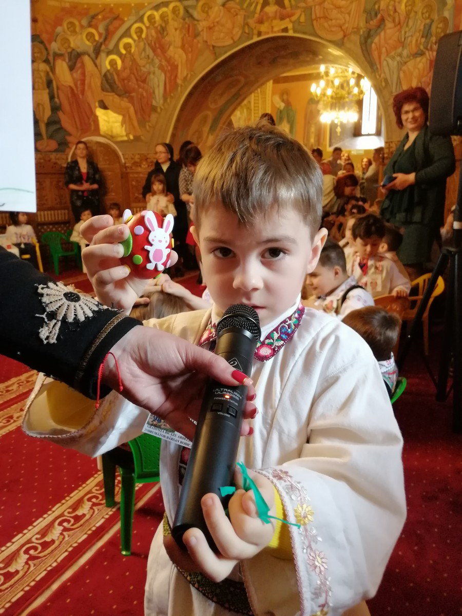 Ediție jubiliară a Concursului „Micii creştini” la Bicaz: „Este o lucrare binecuvântată întâlnirea noastră în Sfânta Biserică”