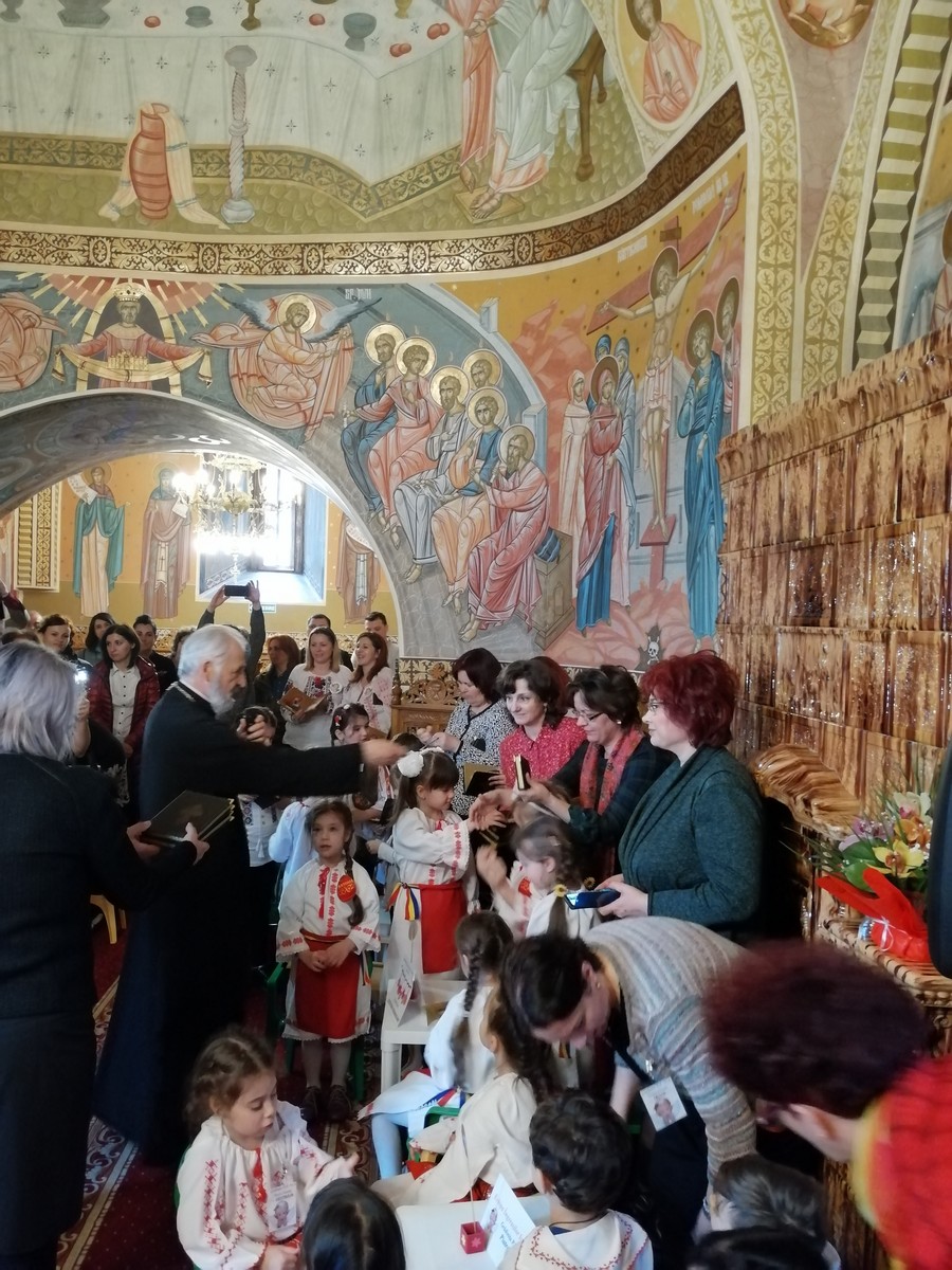 Ediție jubiliară a Concursului „Micii creştini” la Bicaz: „Este o lucrare binecuvântată întâlnirea noastră în Sfânta Biserică”