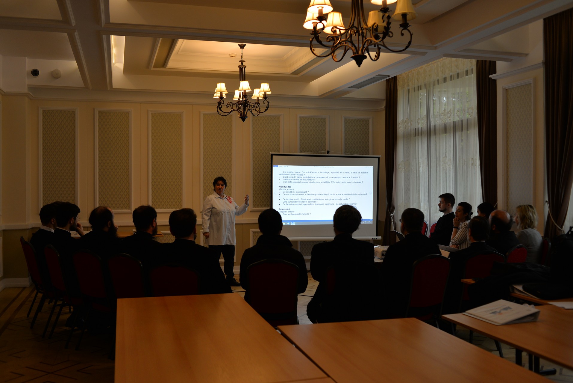 Foto: Bogdan Bulgariu Curs de pregătire a mentorilor din seminariile şi liceele teologice ale Arhiepiscopiei Iaşilor