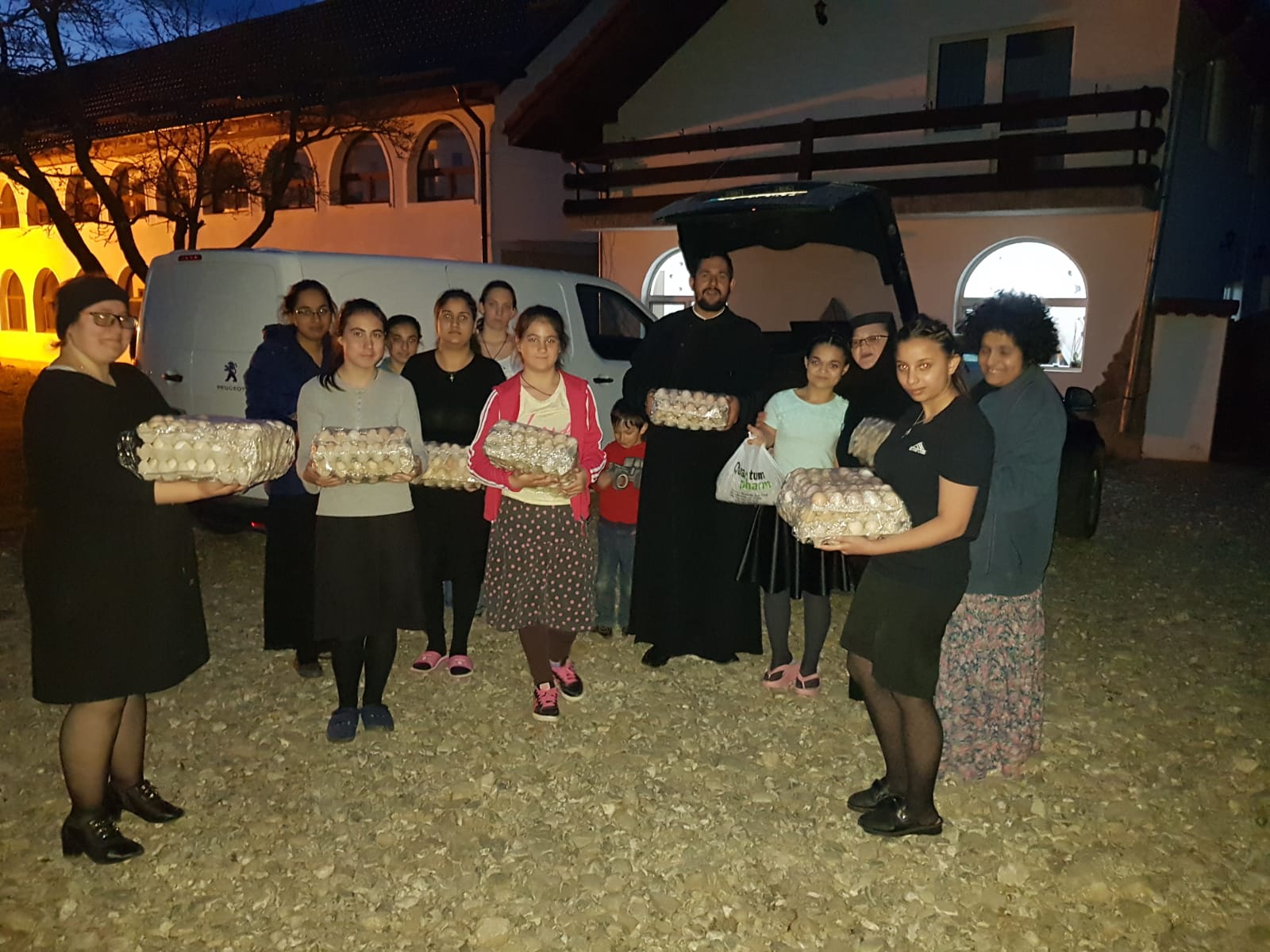 Acţiune filantropică pentru vârstnicii de la Hârja Acţiune filantropică pentru vârstnicii de la Hârja