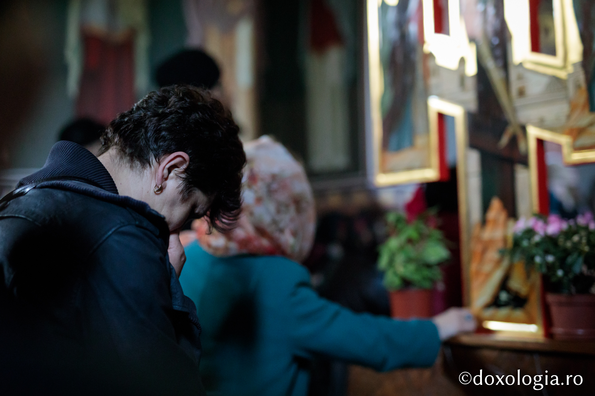 Și eu L-am răstignit pe Hristos – pelerini pe drumul spre Înviere