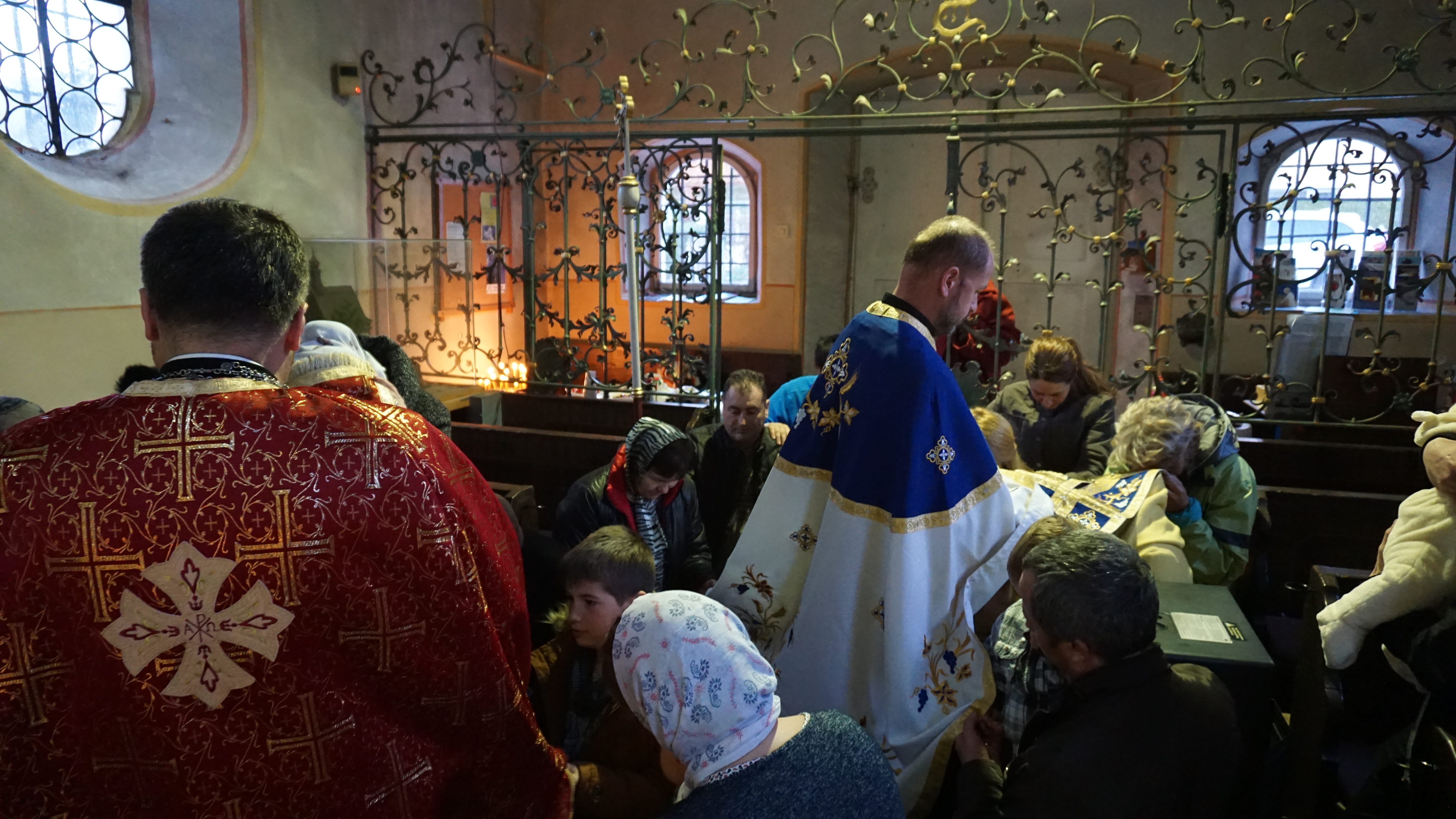 Taina Sfântului Maslu, în Parohia „Sfinții Ierarhi Nicolae și Corbinian” din Garmisch-Partenkirchen