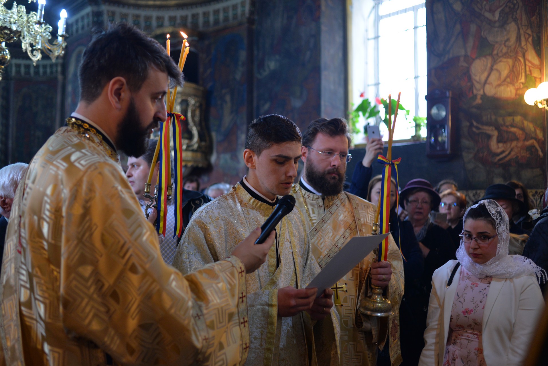 Foto: Bogdan Bulgariu „Cum putem intra cu Domnul în Ierusalim?”. Mitropolitul Moldovei și Bucovinei a răspuns la această întrebare în Duminica Floriilor