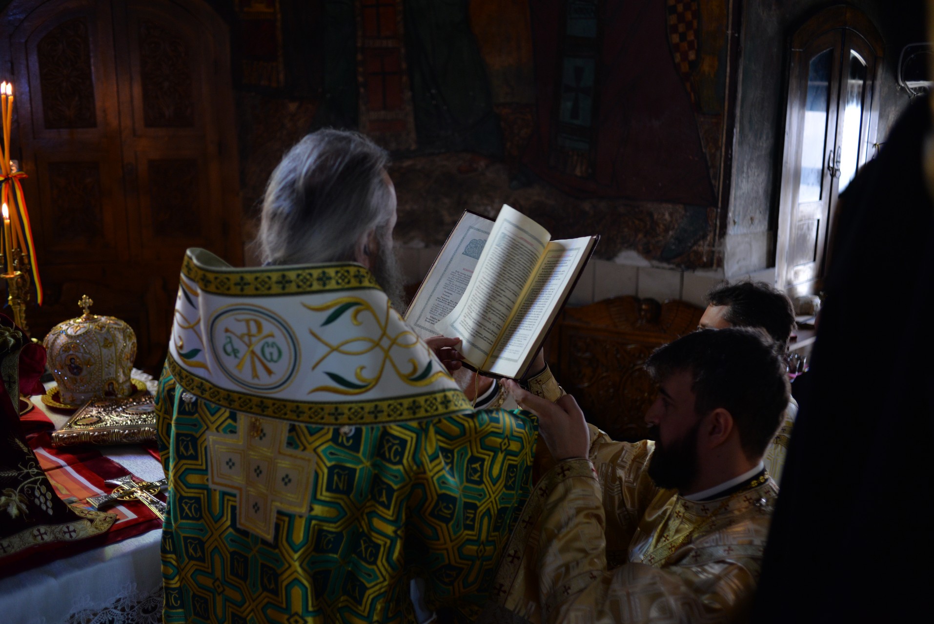 Foto: Bogdan Bulgariu „Cum putem intra cu Domnul în Ierusalim?”. Mitropolitul Moldovei și Bucovinei a răspuns la această întrebare în Duminica Floriilor