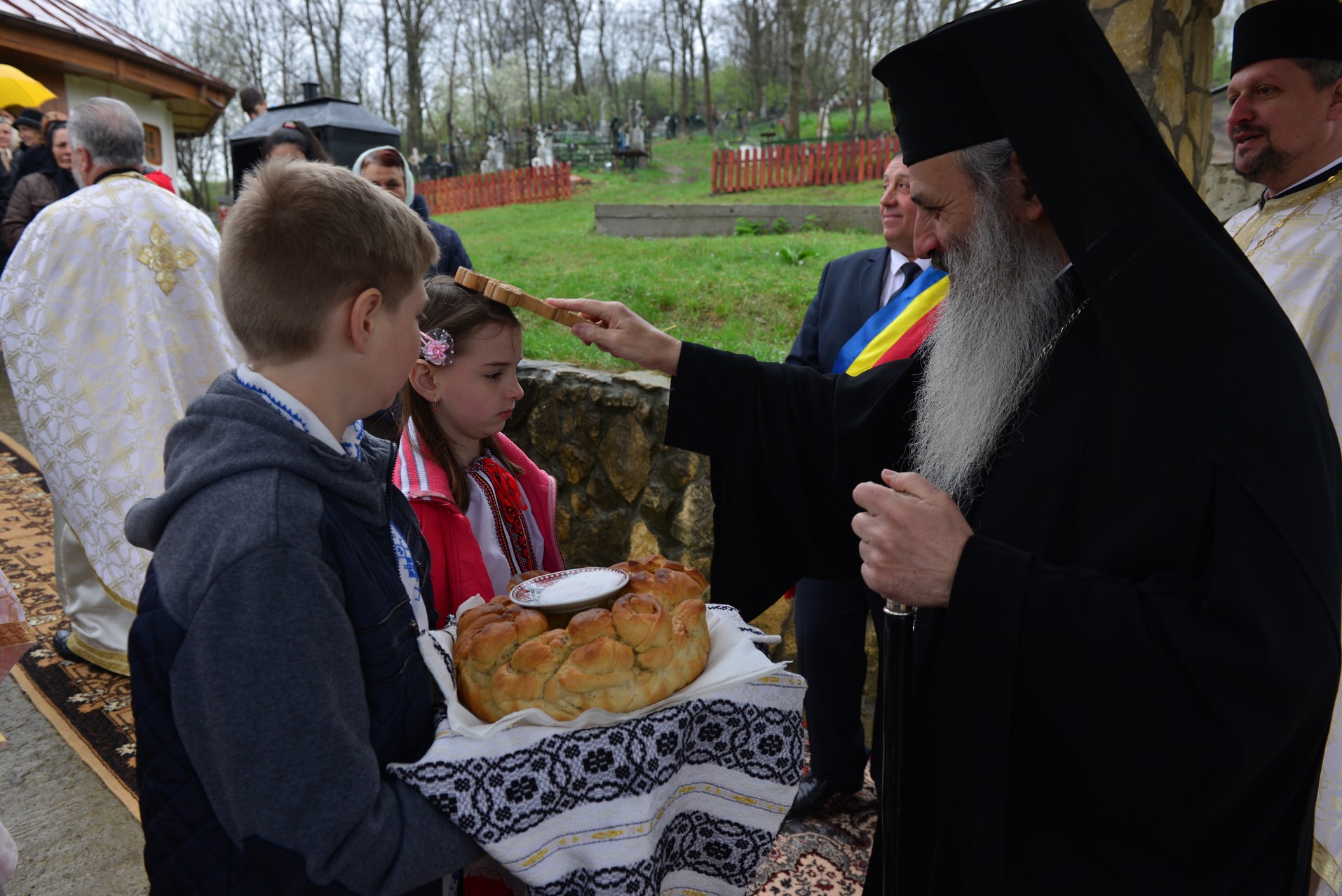 IPS Mitropolit Teofan, la Rădeni: „Să recunoaștem că suntem oameni păcătoși - acesta este primul pas către Dumnezeu”