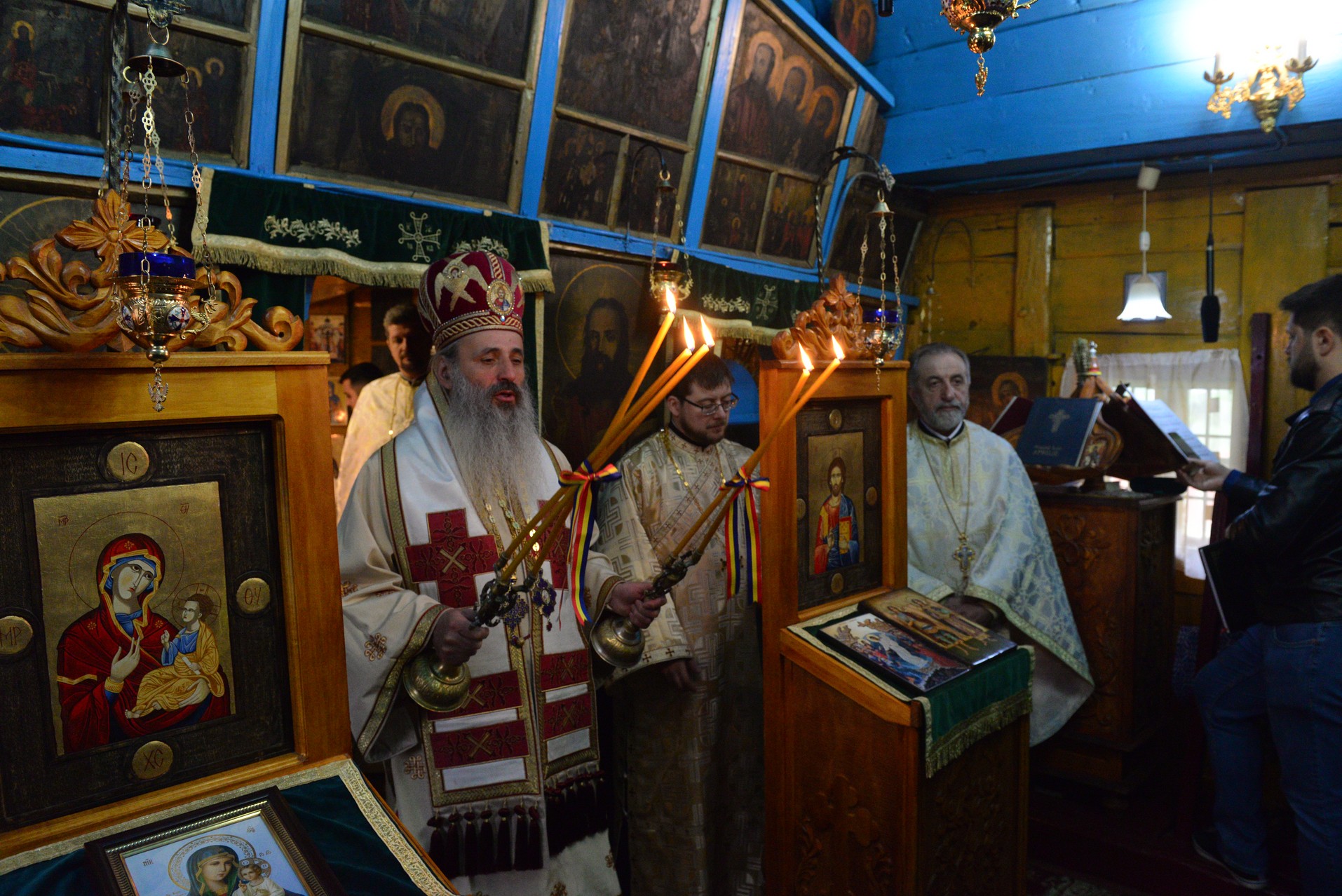 IPS Mitropolit Teofan, la Rădeni: „Să recunoaștem că suntem oameni păcătoși - acesta este primul pas către Dumnezeu”