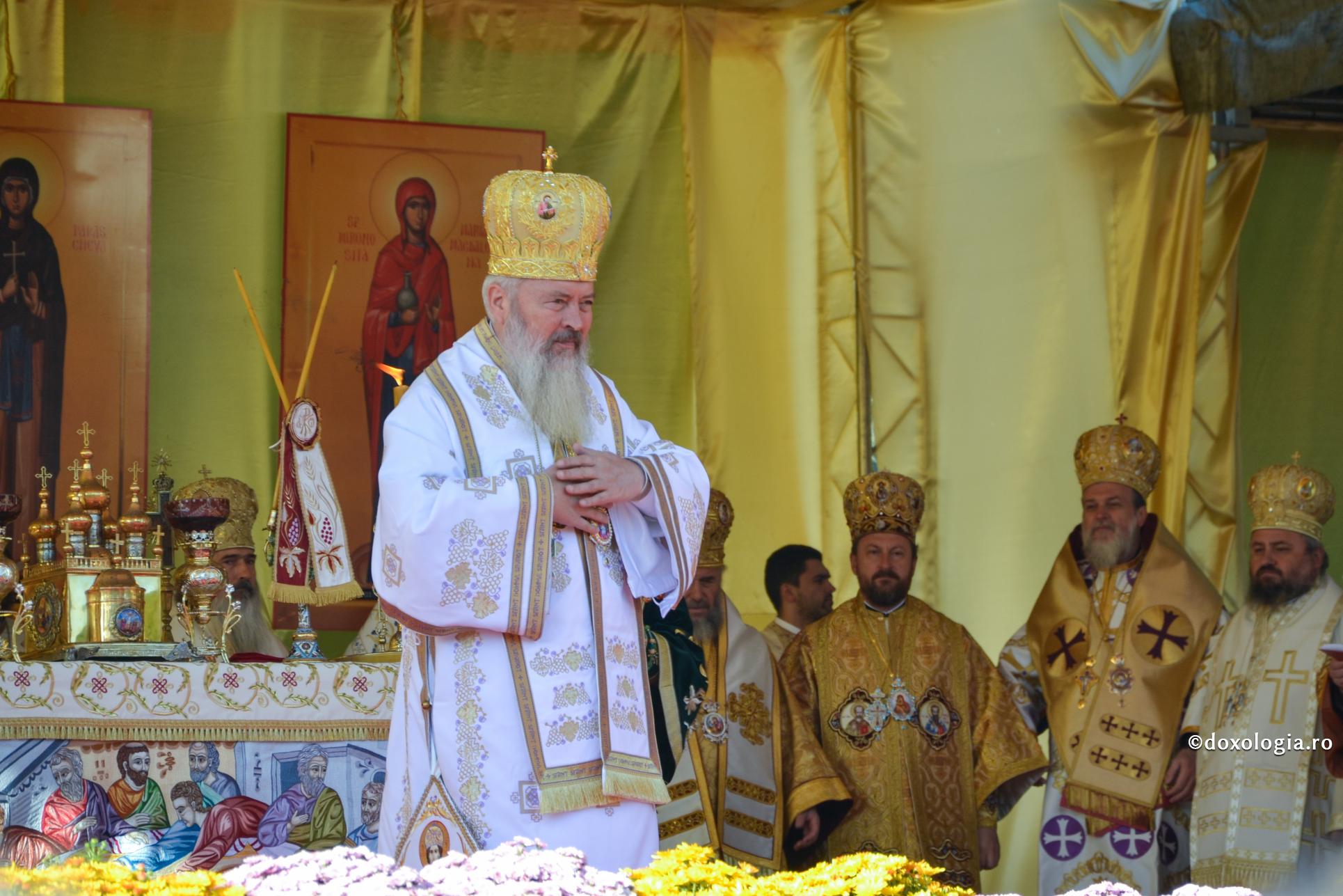 (Video) Înaltpreasfințitul Părinte Andrei - Cuvânt pastoral la sărbătoarea Învierii Domnului