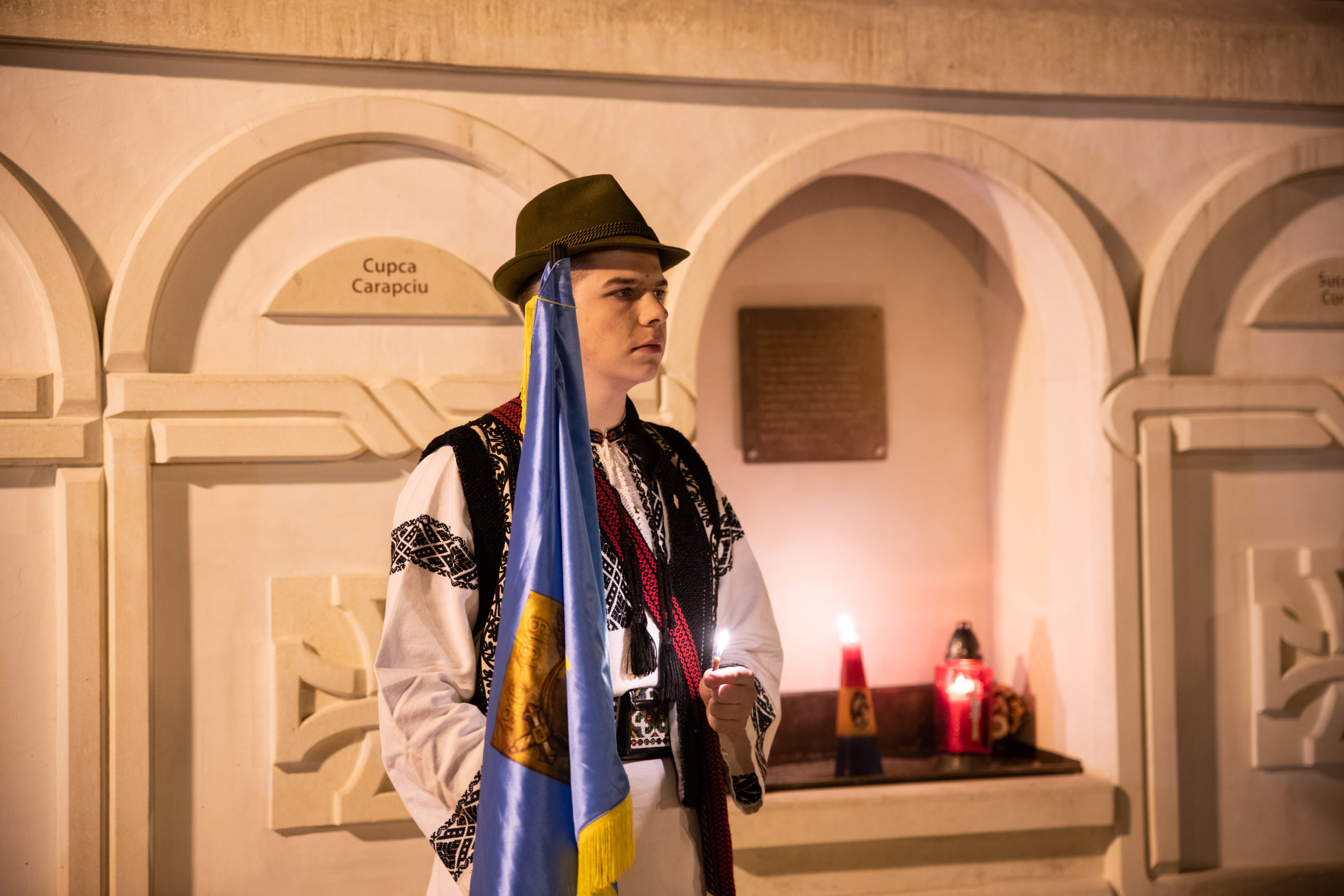 Românii căzuți la Fântâna Albă pe 1 aprilie 1941, pomeniţi atât la locul martiriului, cât și la Mănăstirea Putna