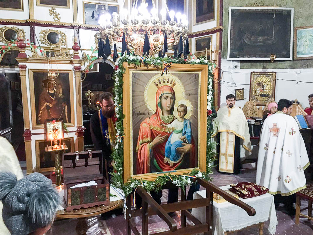 Procesiune de Florii în Parohia Crasnaleuca din Protopopiatul Săveni