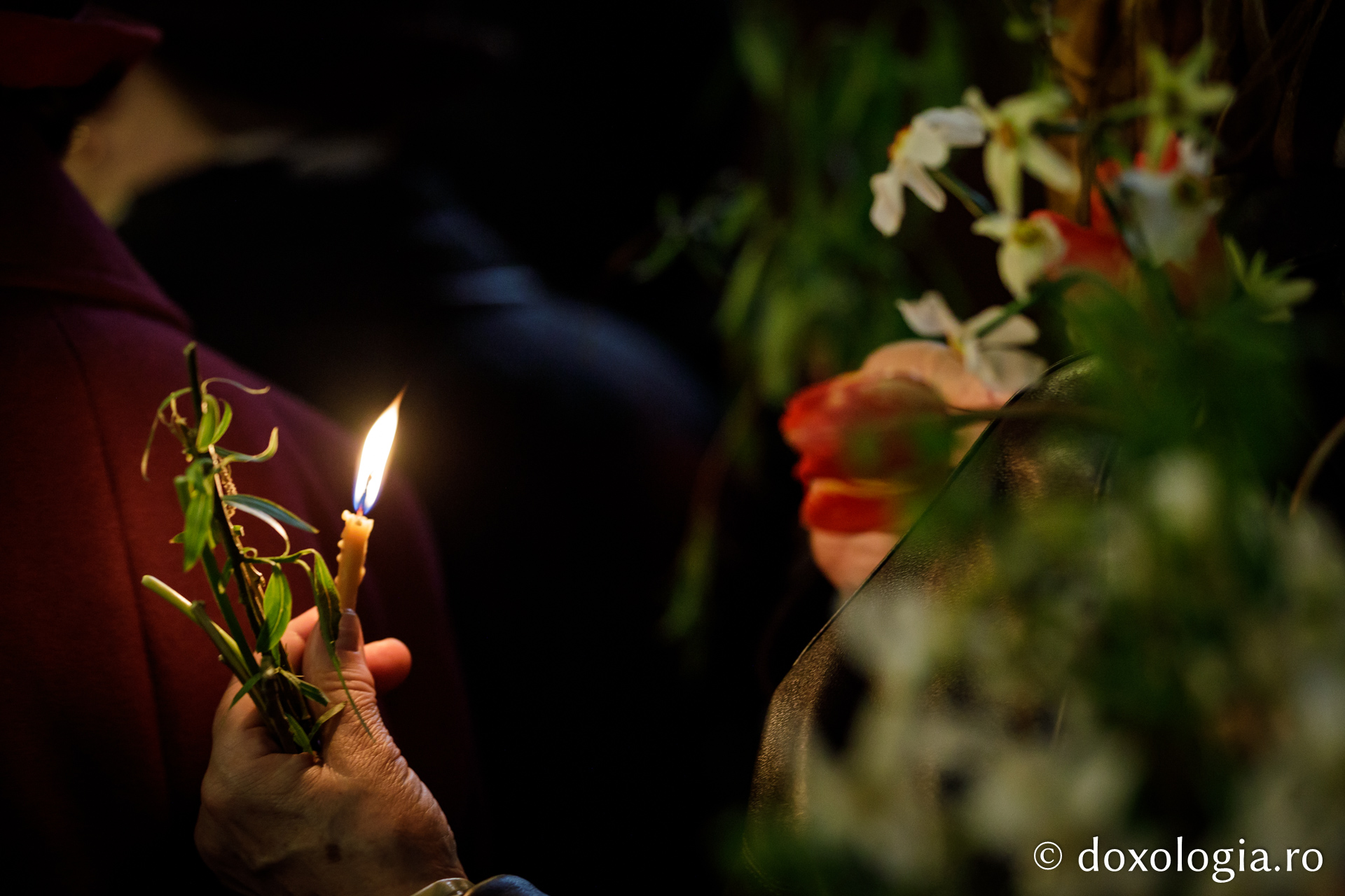 Pelerini pe drumul spre Înviere – Procesiunea de Florii de la Iași/ Foto: Oana Nechifor Astăzi flori, mâine trădare – pelerini pe drumul spre Înviere