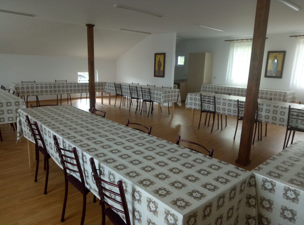 Foto: Ciprian Chirița Casa socială, oficiul parohial şi capela mortuară de la Chintinici au fost sfinţite de IPS Mitropolit Teofan