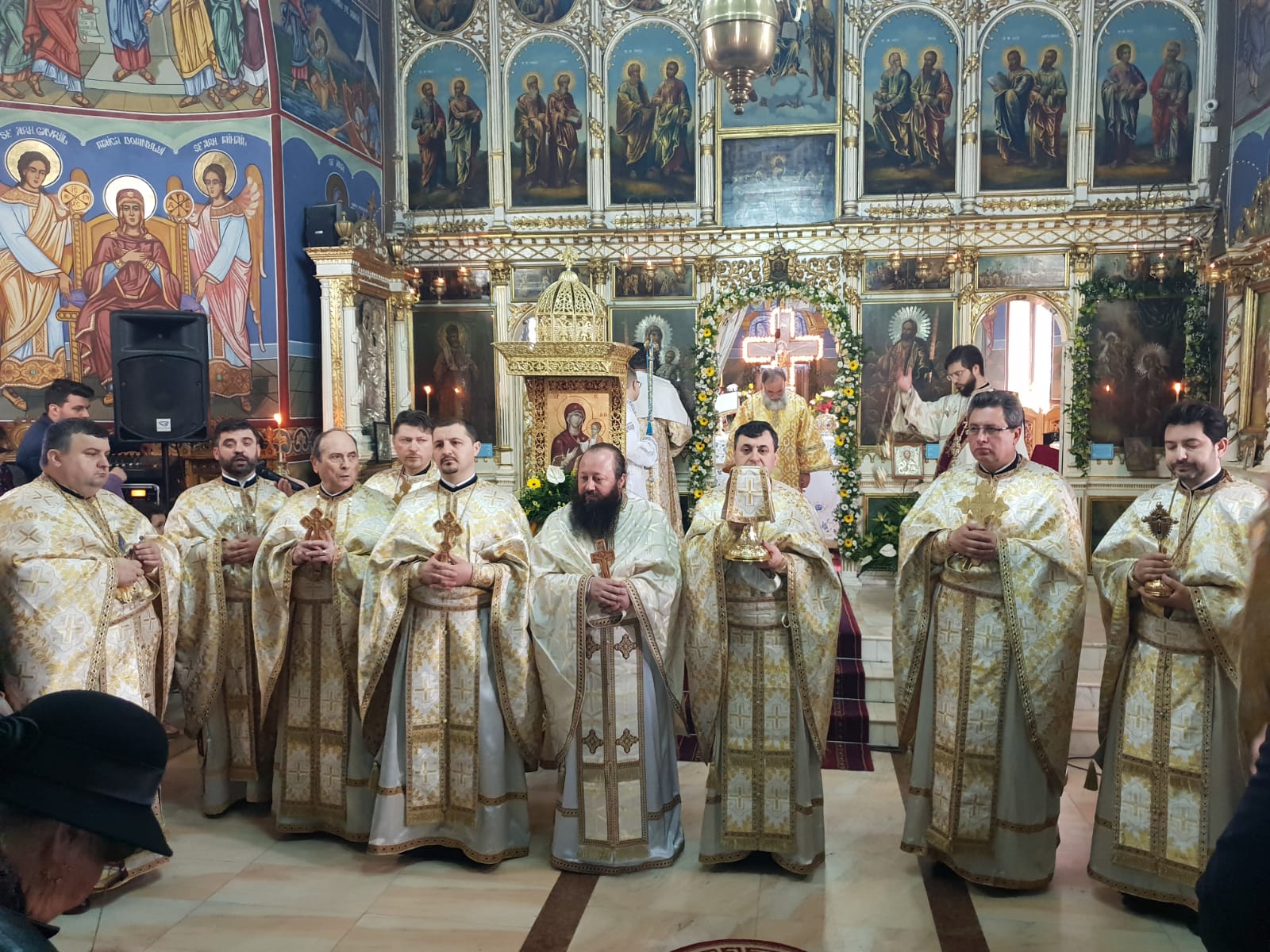 Slujiri arhierești la Bacău și la Huși Slujiri arhierești la Bacău și la Huși